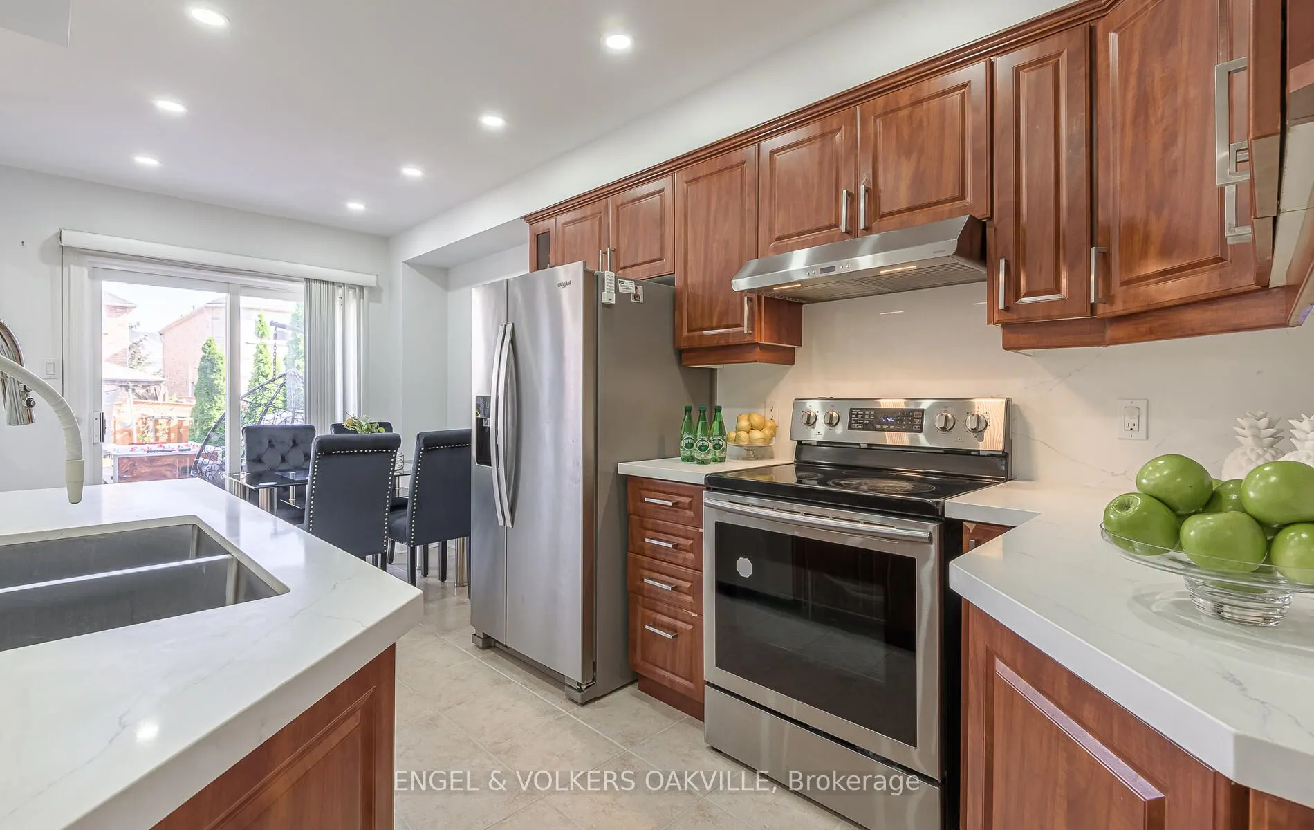 3976 Freeman Terrace