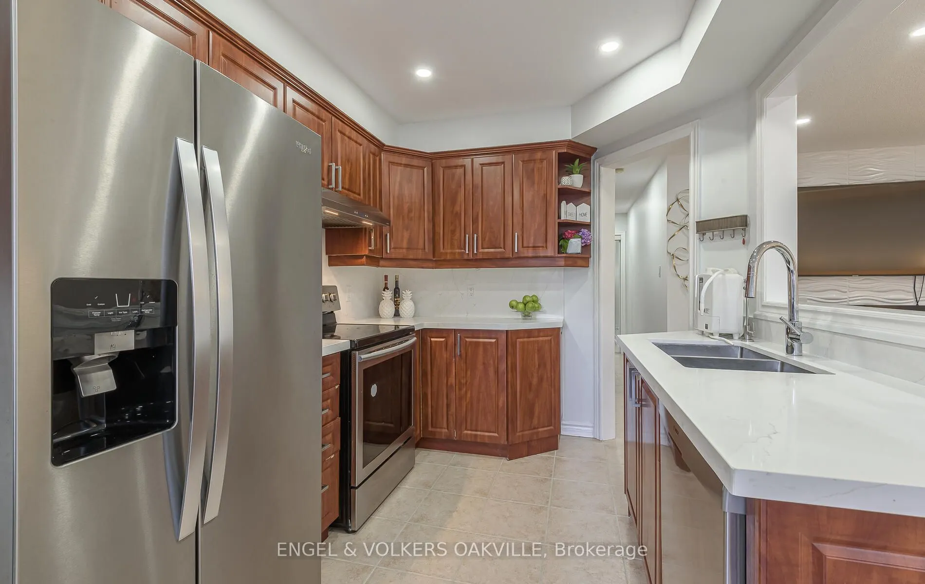 3976 Freeman Terrace