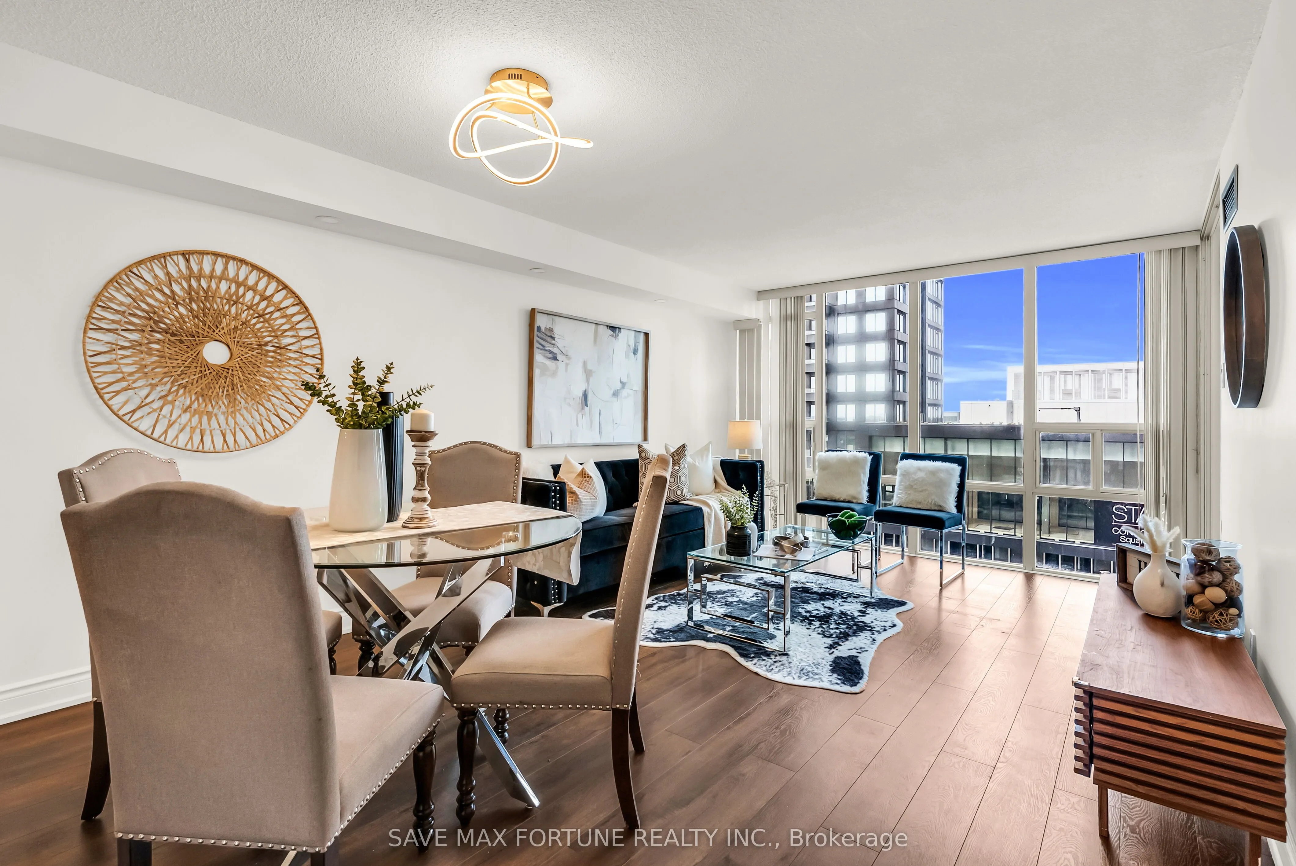 330 Rathburn Road W, #1006