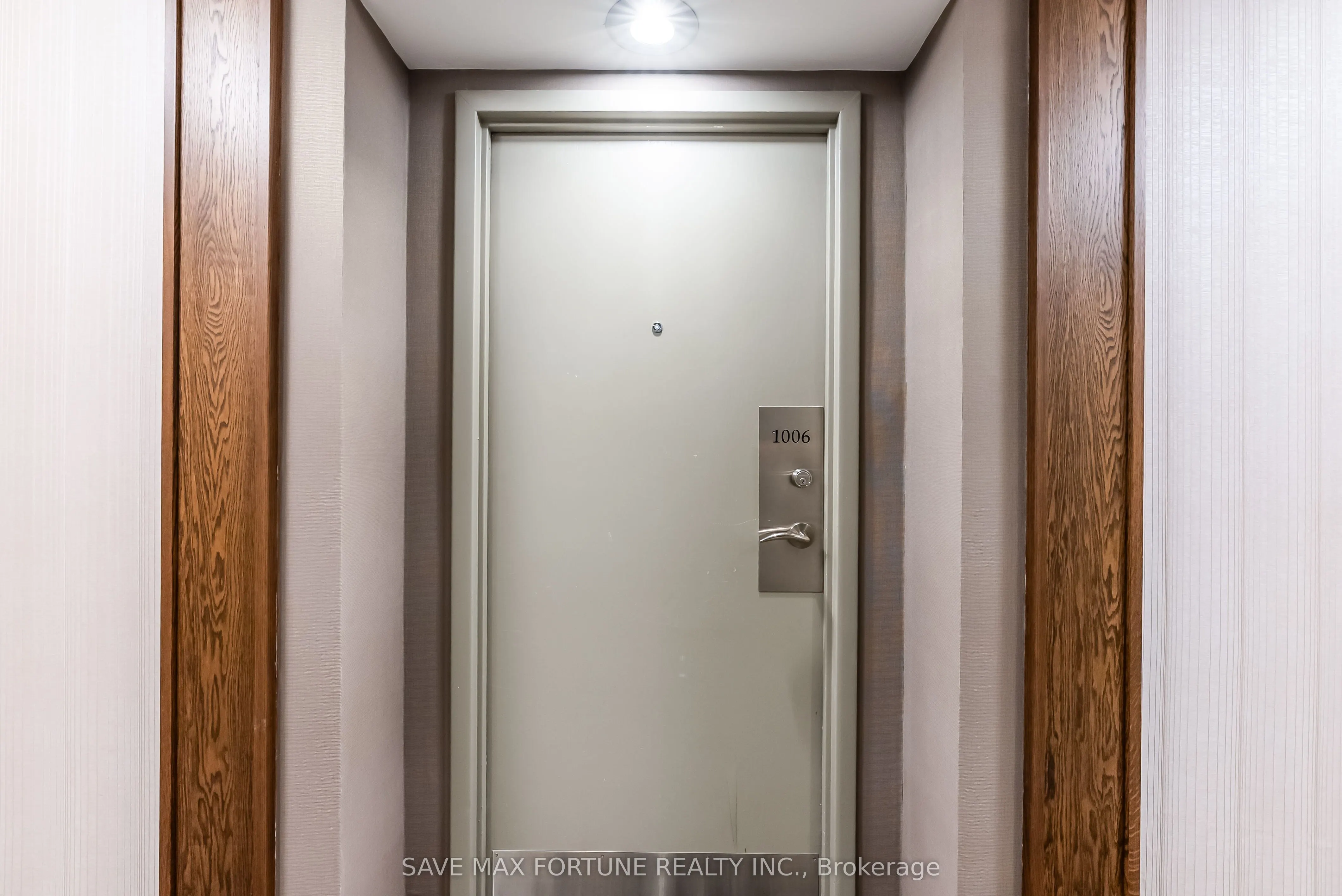 330 Rathburn Road W, #1006