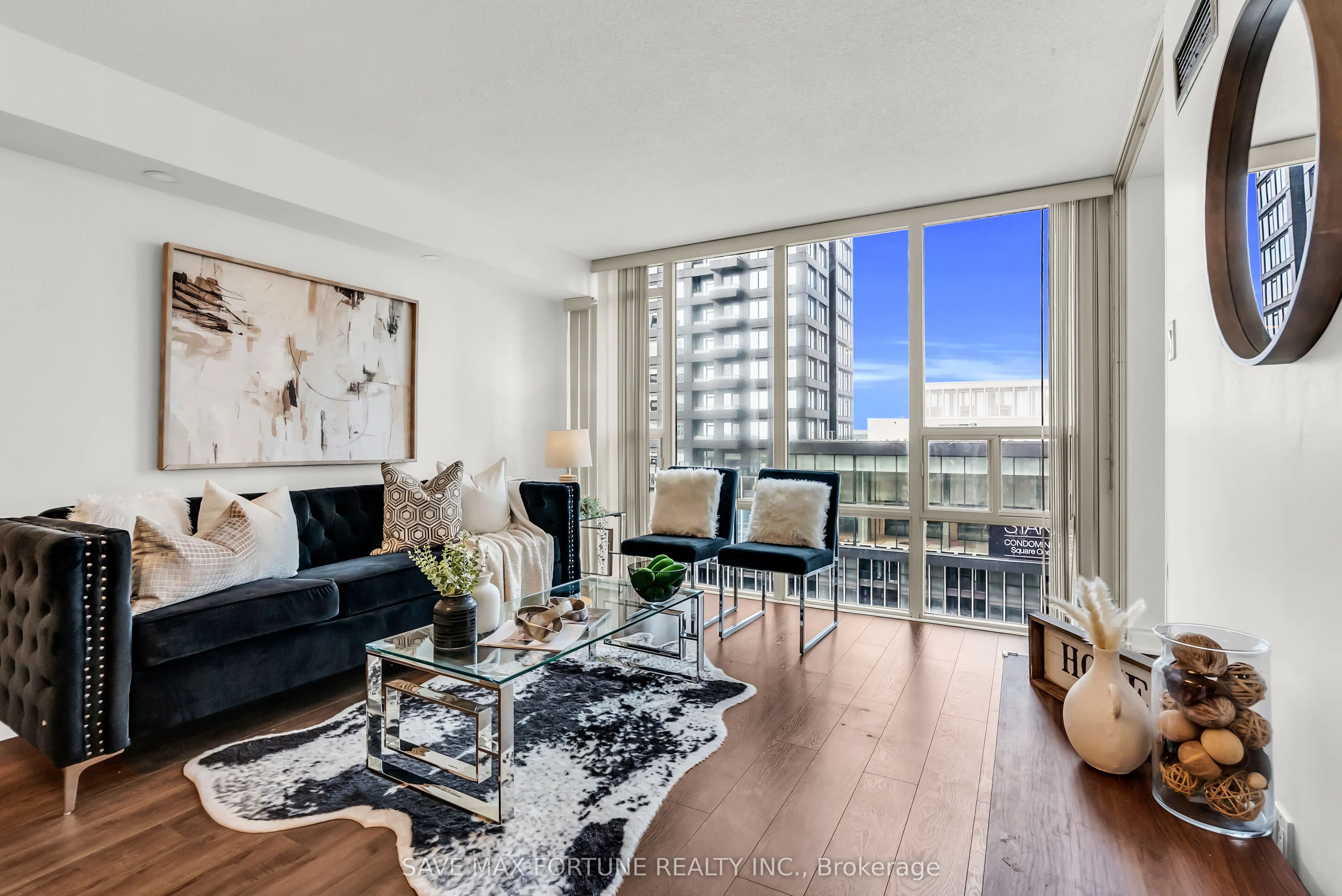 330 Rathburn Road W, #1006