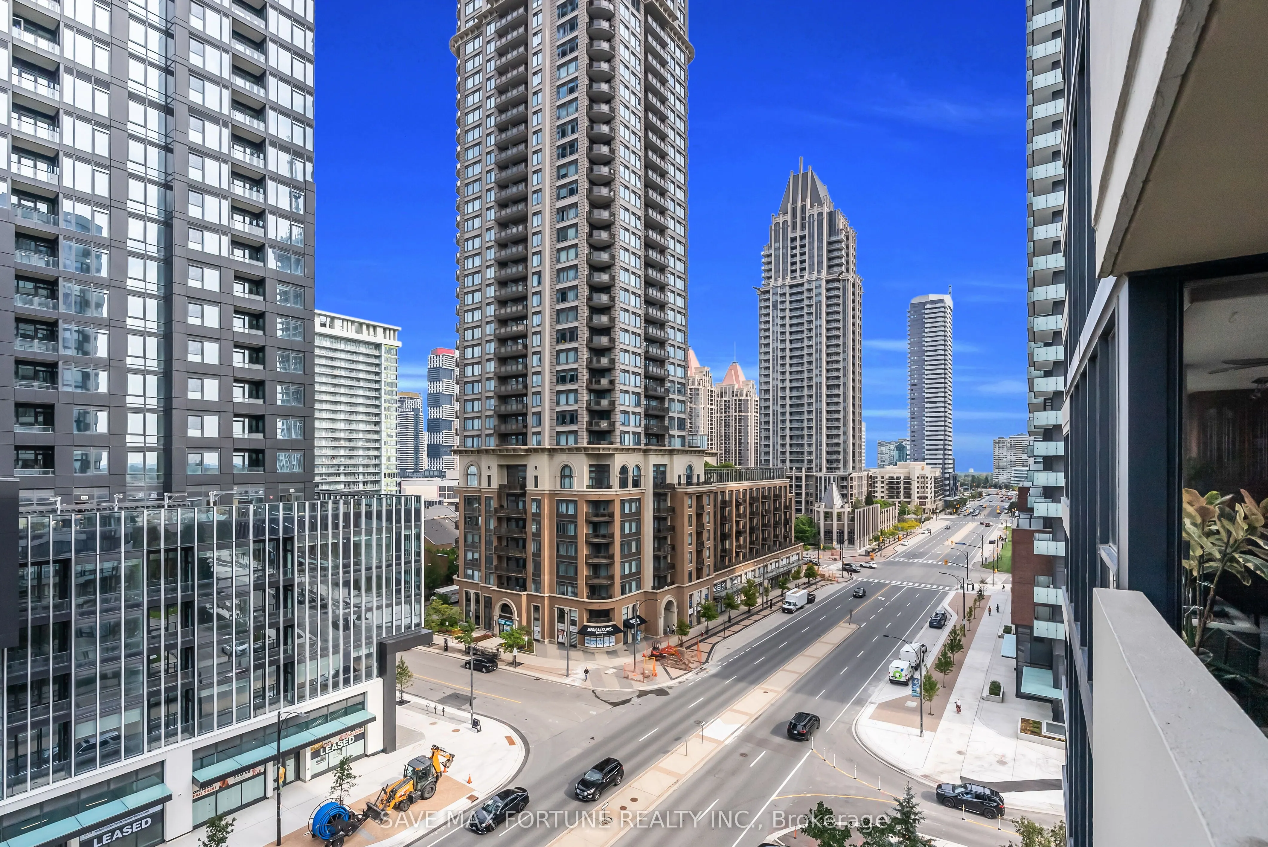 330 Rathburn Road W, #1006