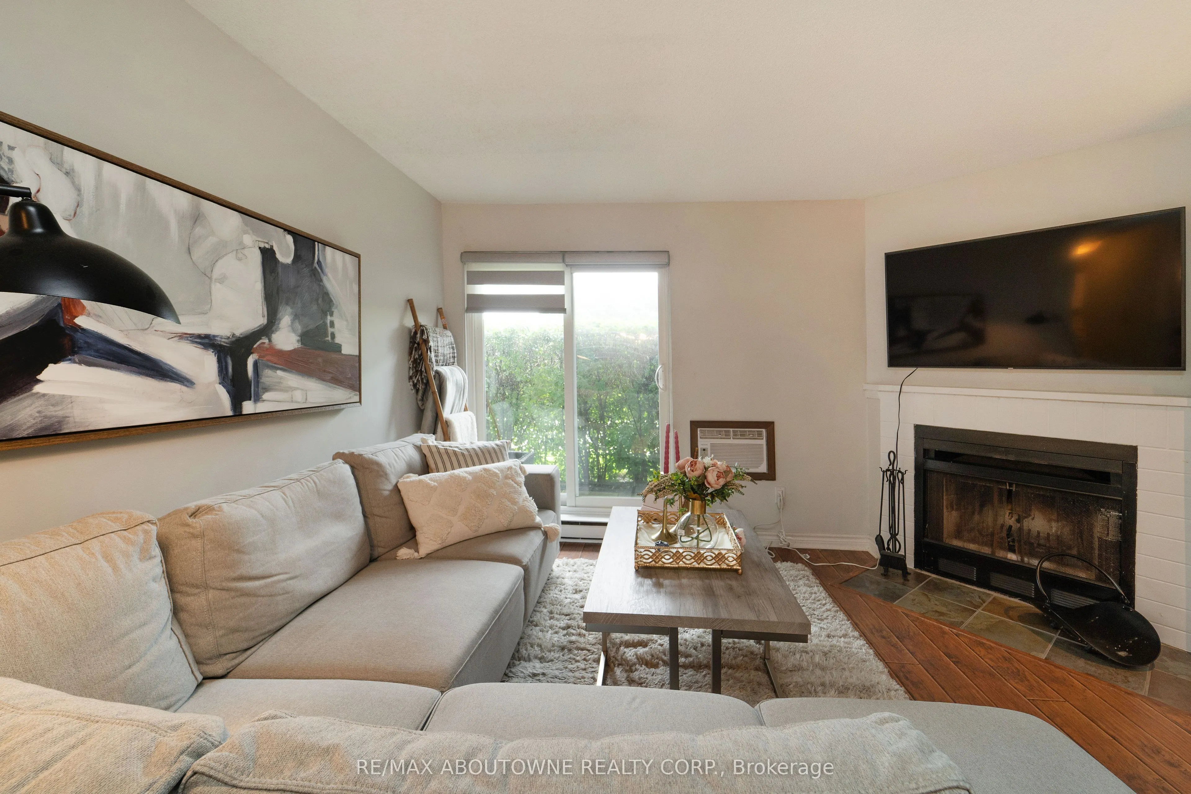 1450 Glen Abbey Gate, #612