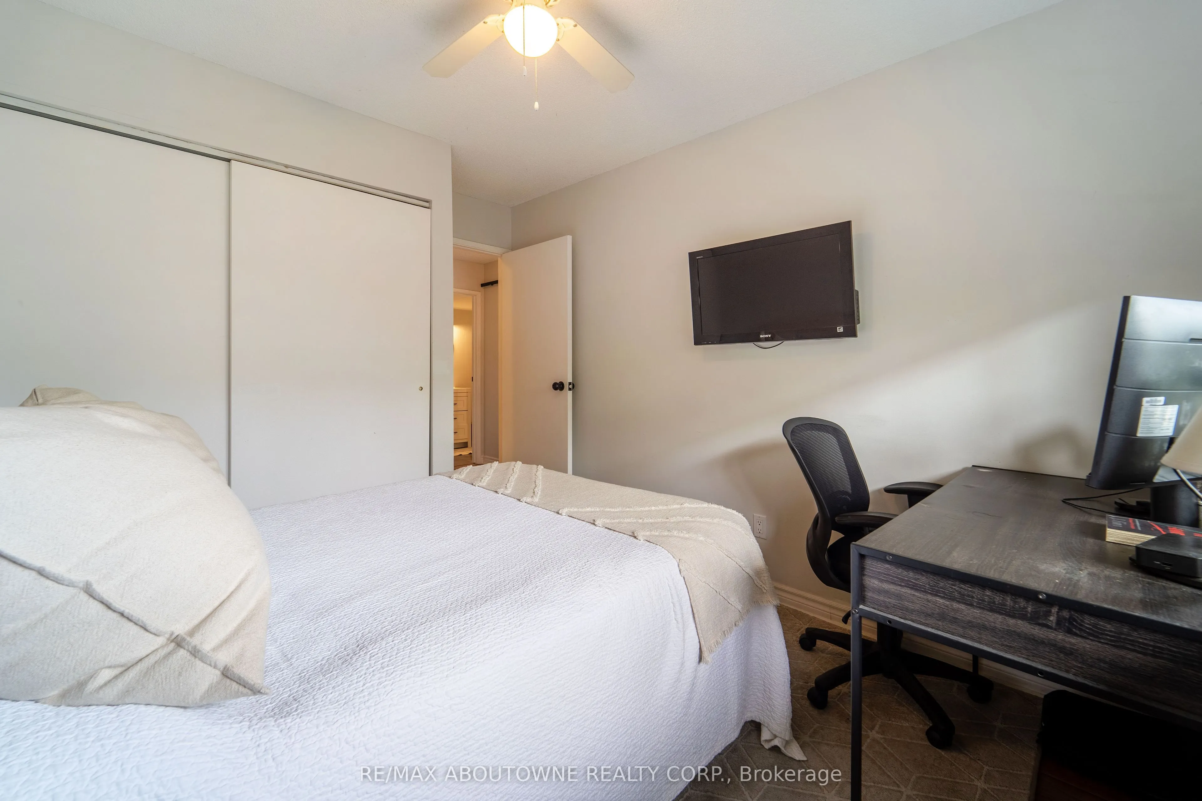 1450 Glen Abbey Gate, #612