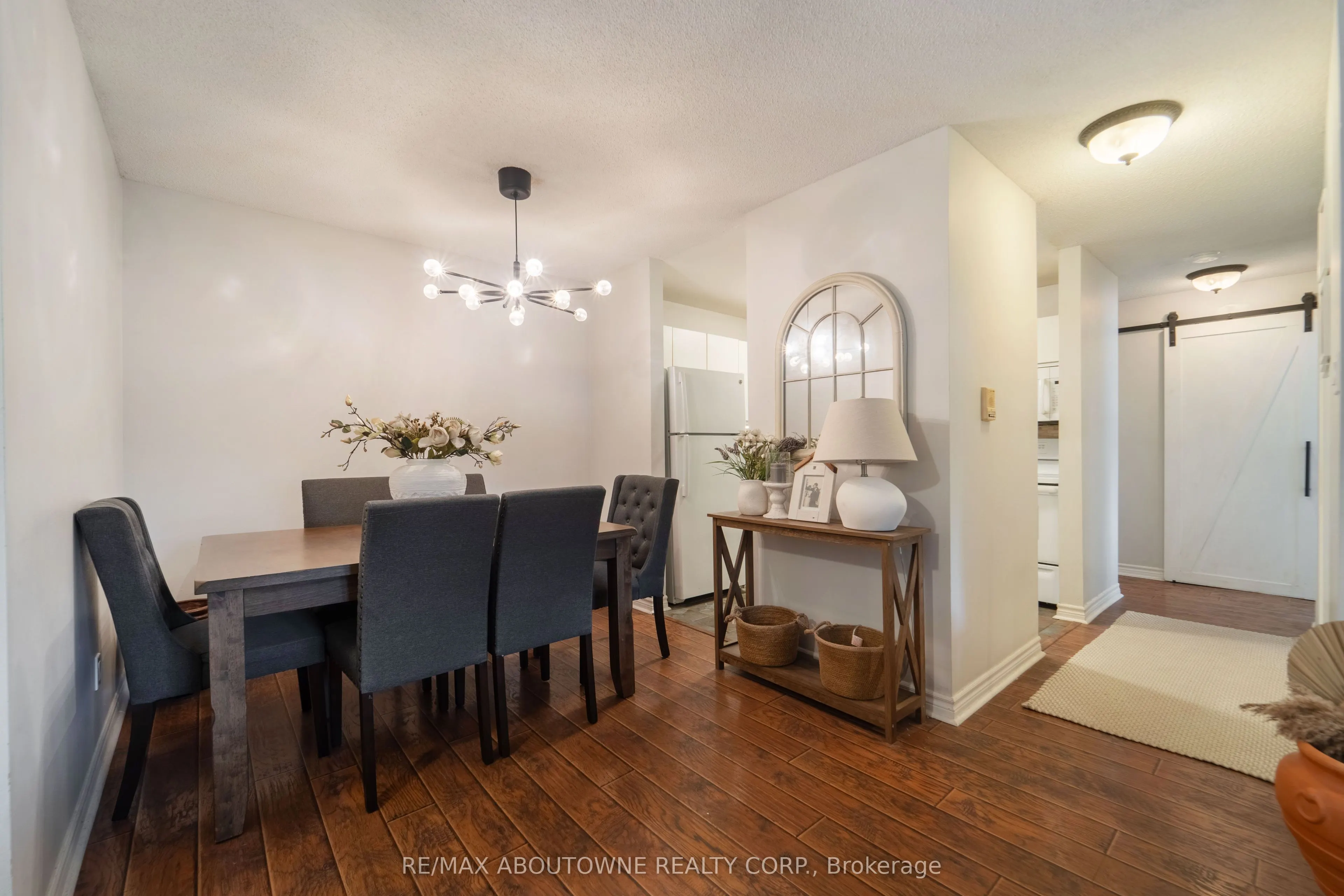 1450 Glen Abbey Gate, #612