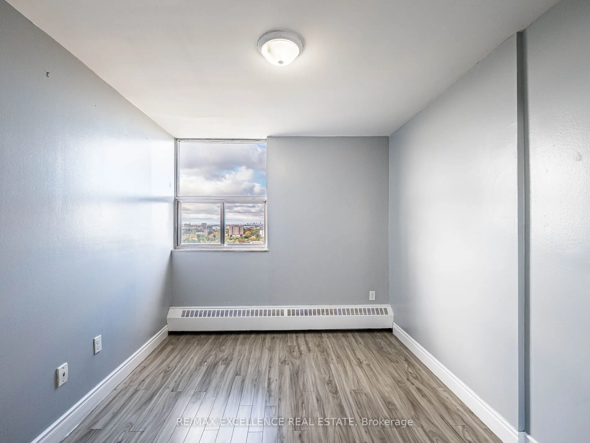 2645 Kipling Avenue, #1907