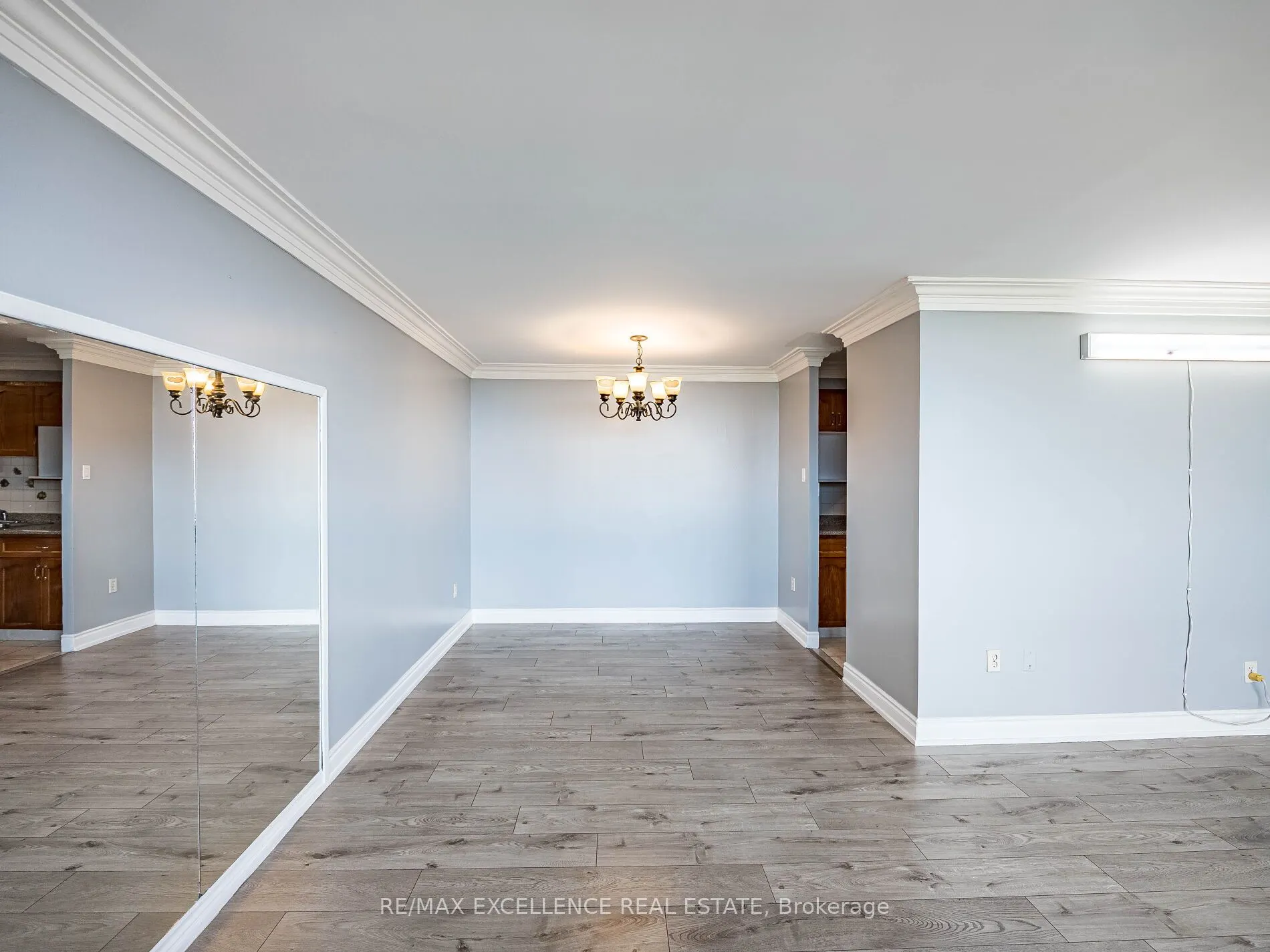 2645 Kipling Avenue, #1907