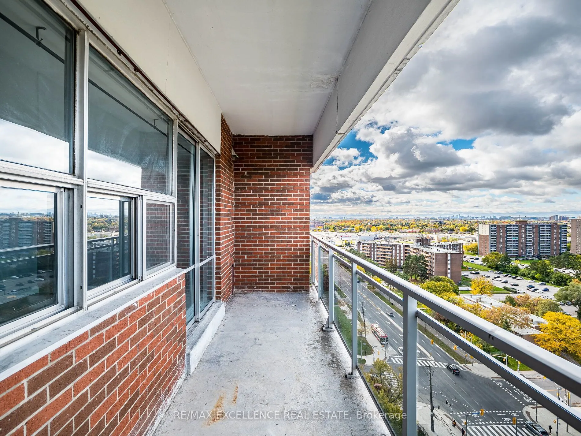 2645 Kipling Avenue, #1907