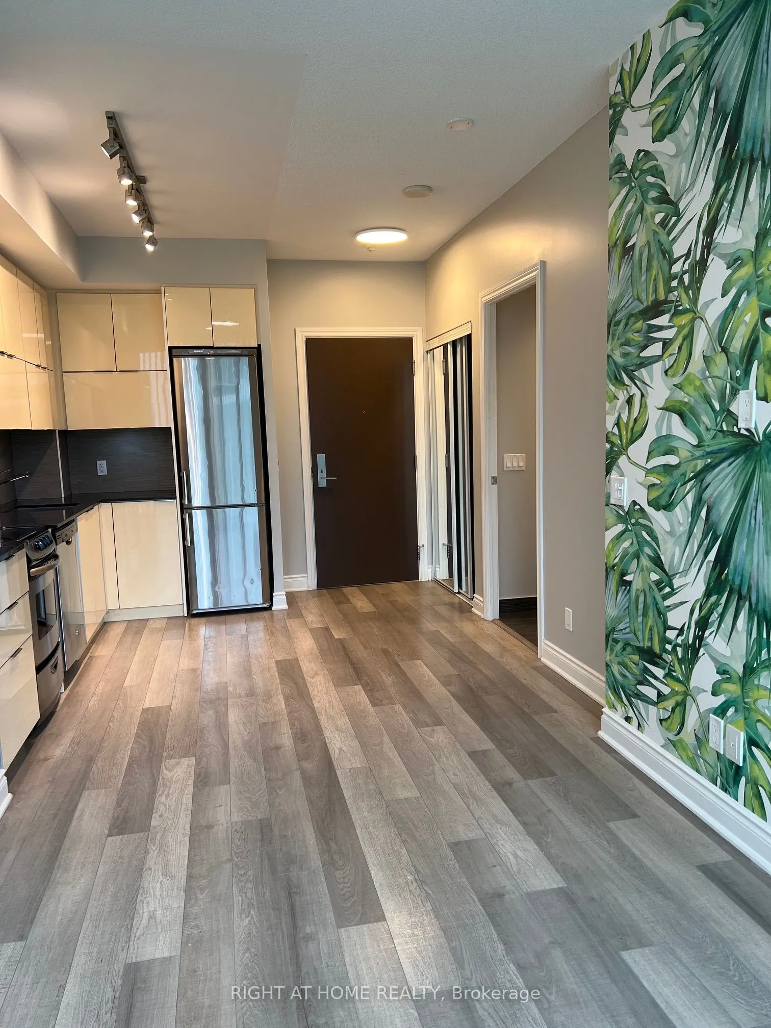 80 MARINE PARADE Drive, #434