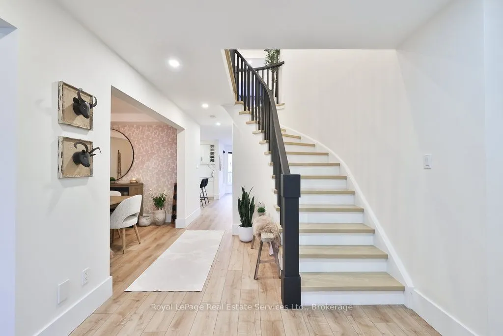 1189 Rushbrooke Drive