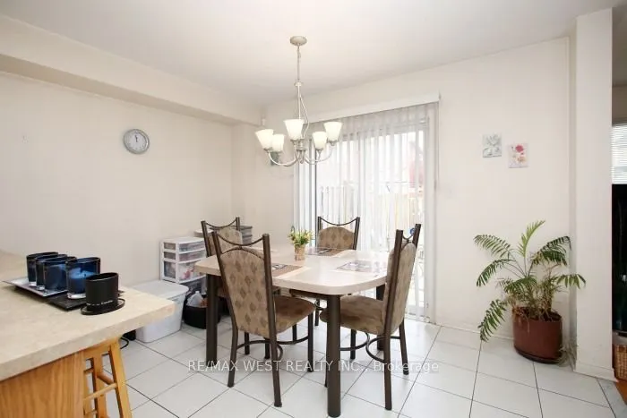 427 Huntington Ridge Drive