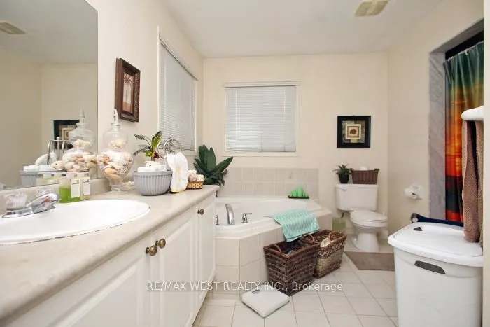 427 Huntington Ridge Drive