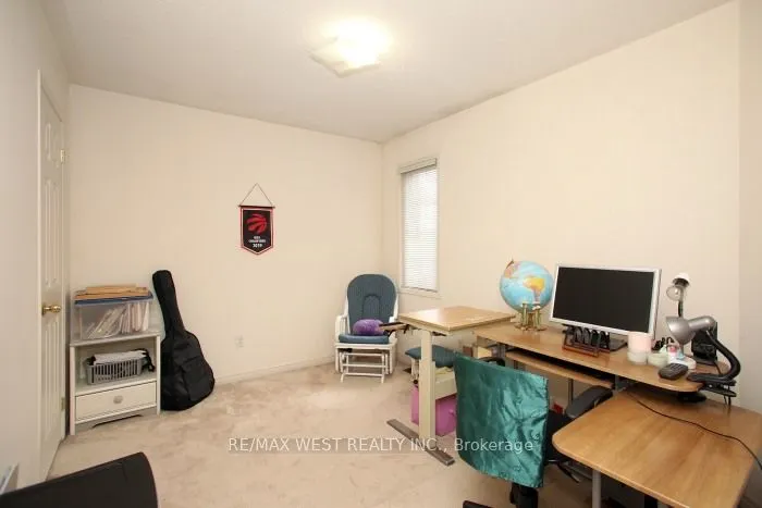 427 Huntington Ridge Drive