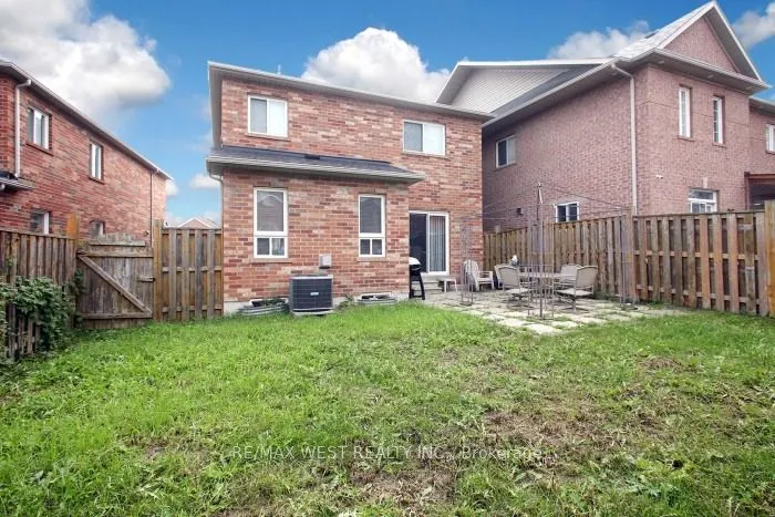 427 Huntington Ridge Drive