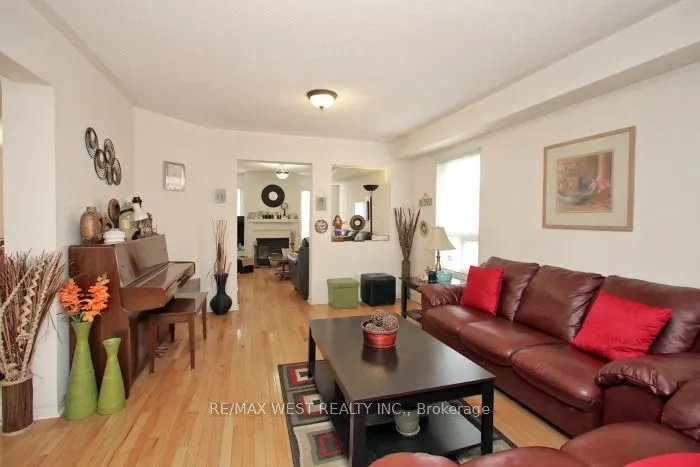 427 Huntington Ridge Drive