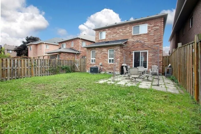 427 Huntington Ridge Drive