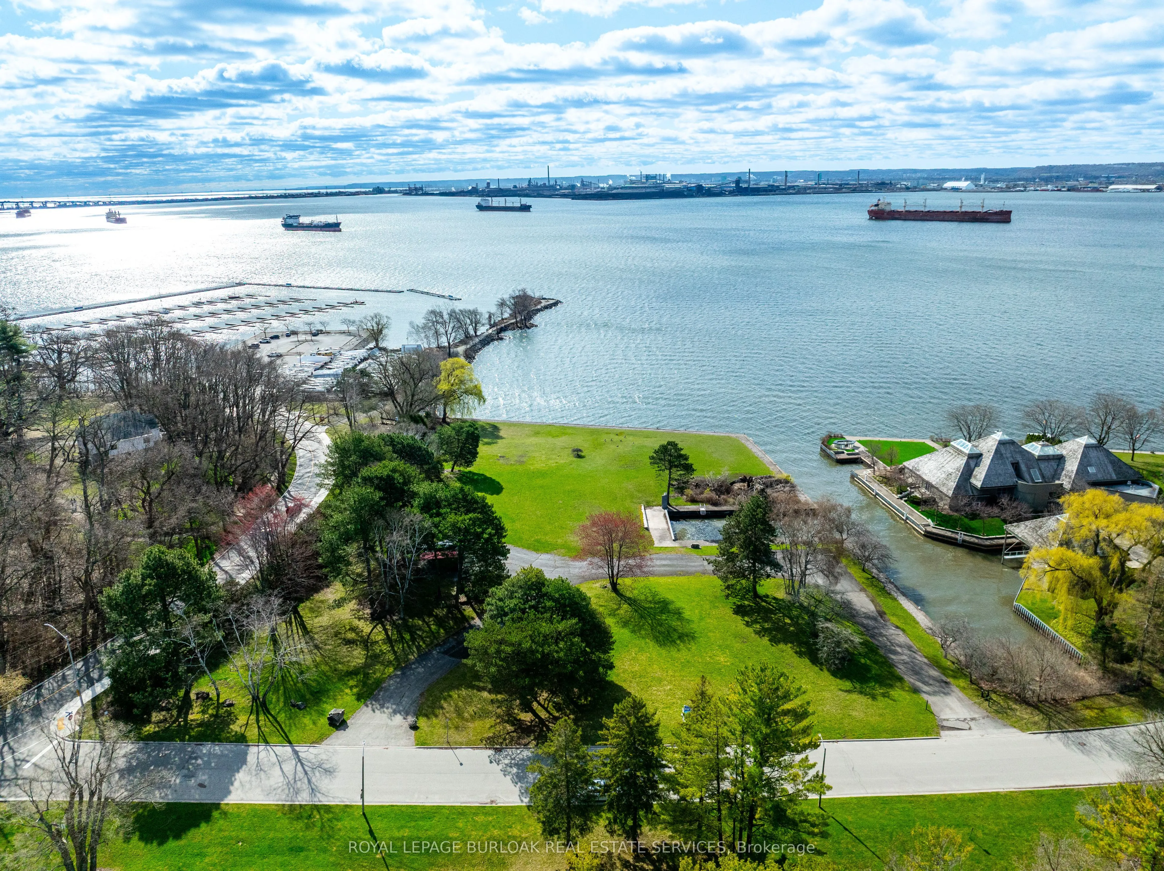 800 Lasalle Park Road