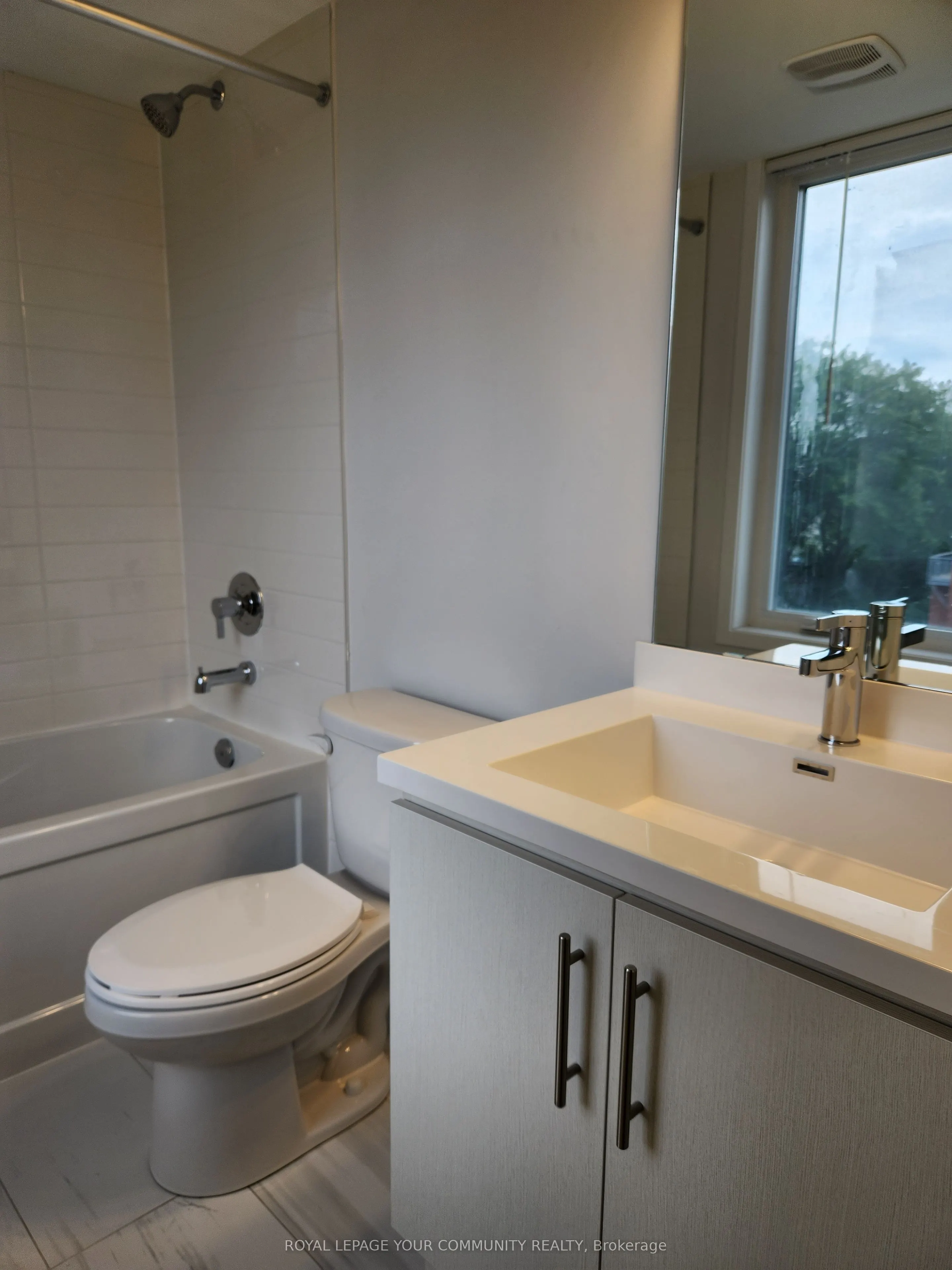 10 William Jackson Way W, #75