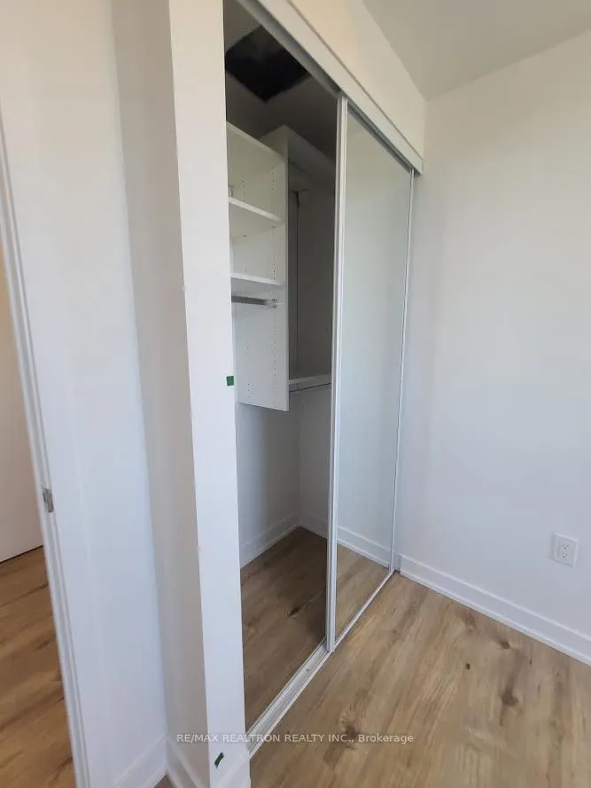 500 Plains Road E, #414