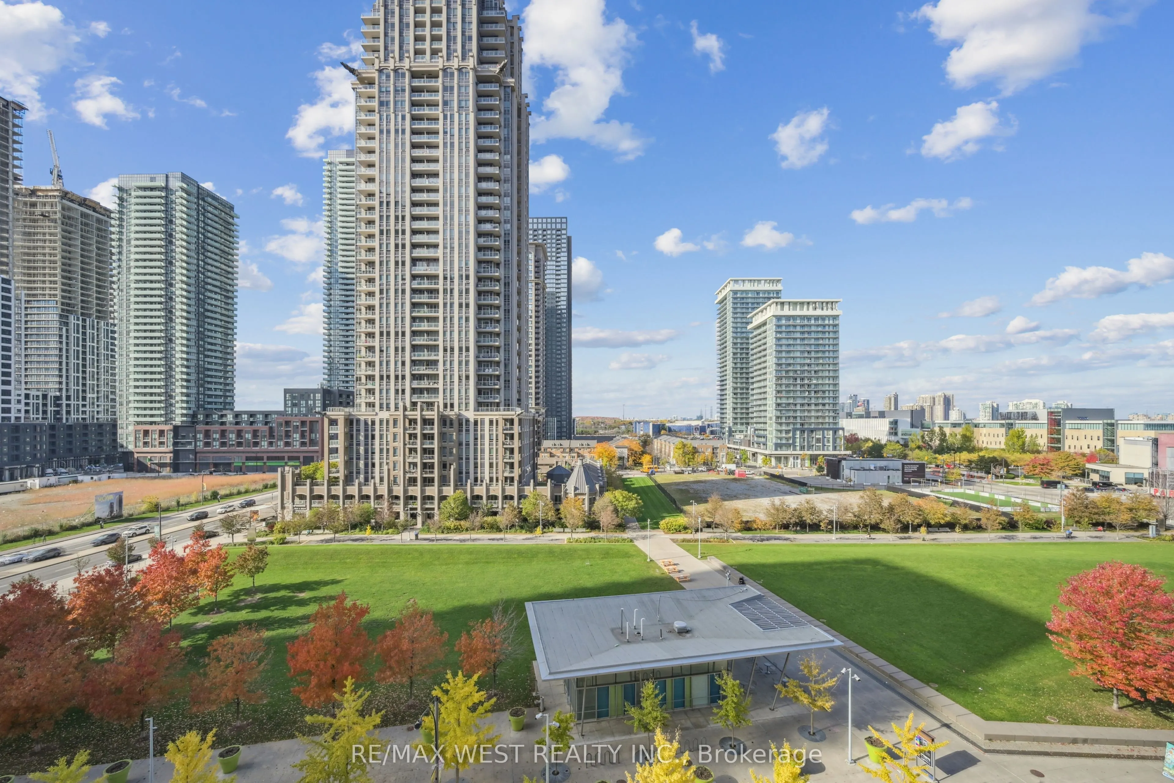 350 Princess Royal Drive, #805