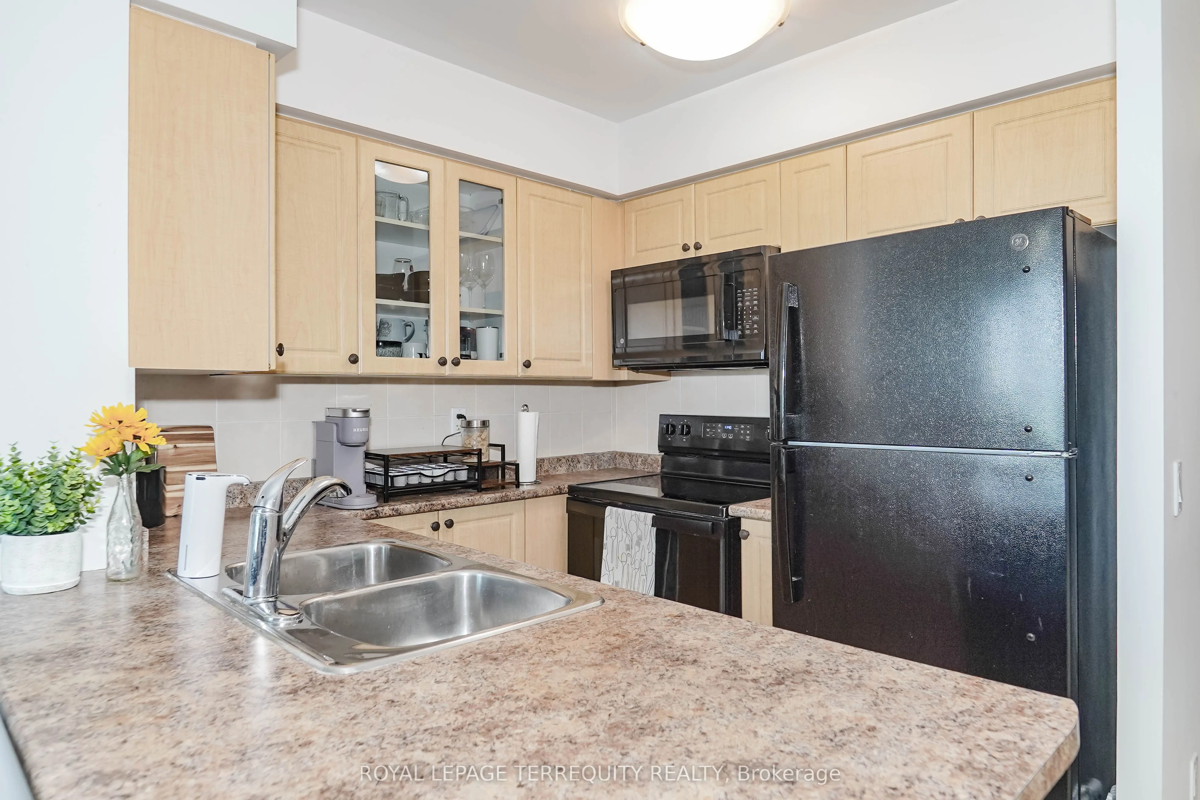 235 Sherway Gardens Road, #2209