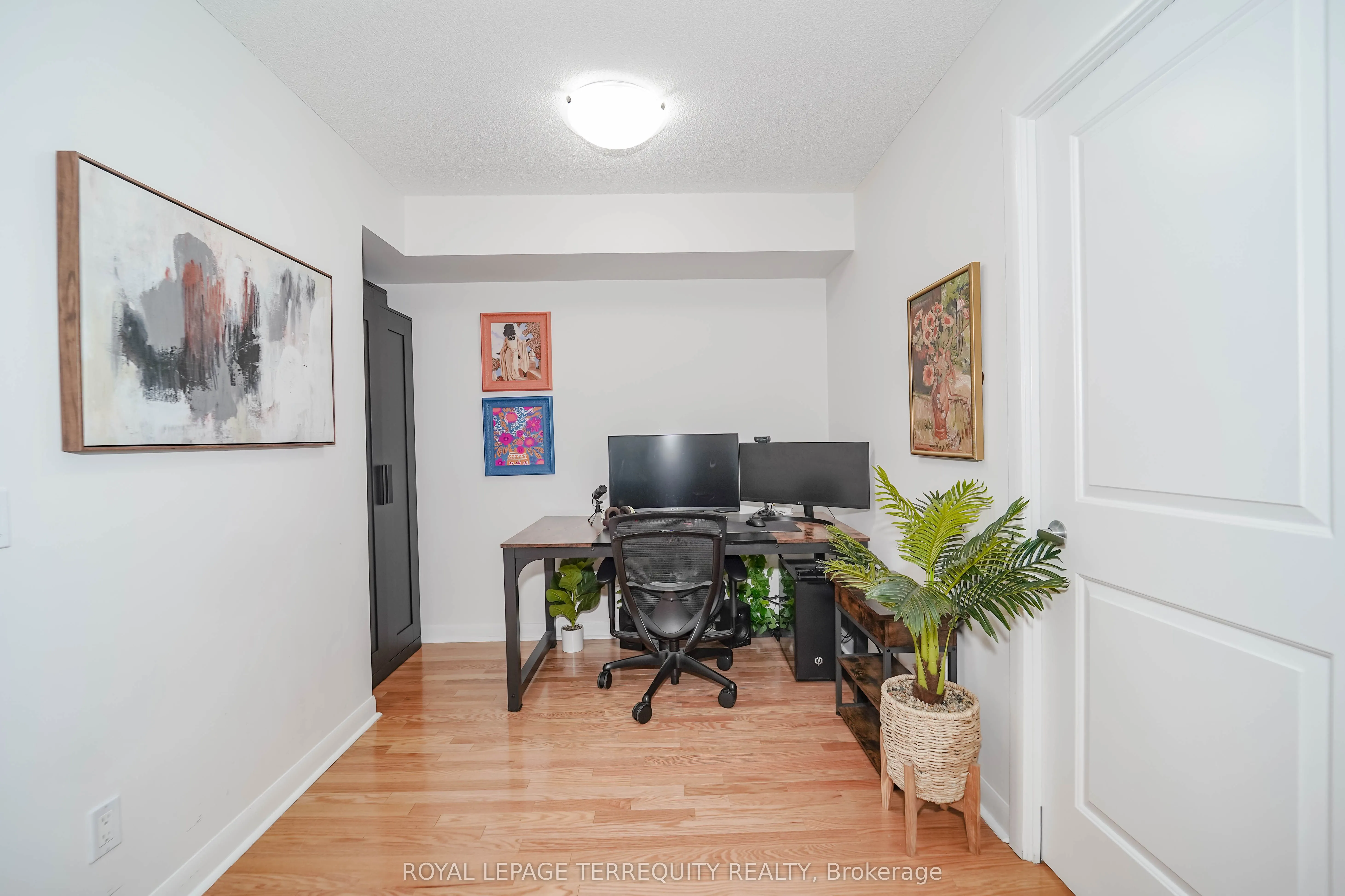 235 Sherway Gardens Road, #2209