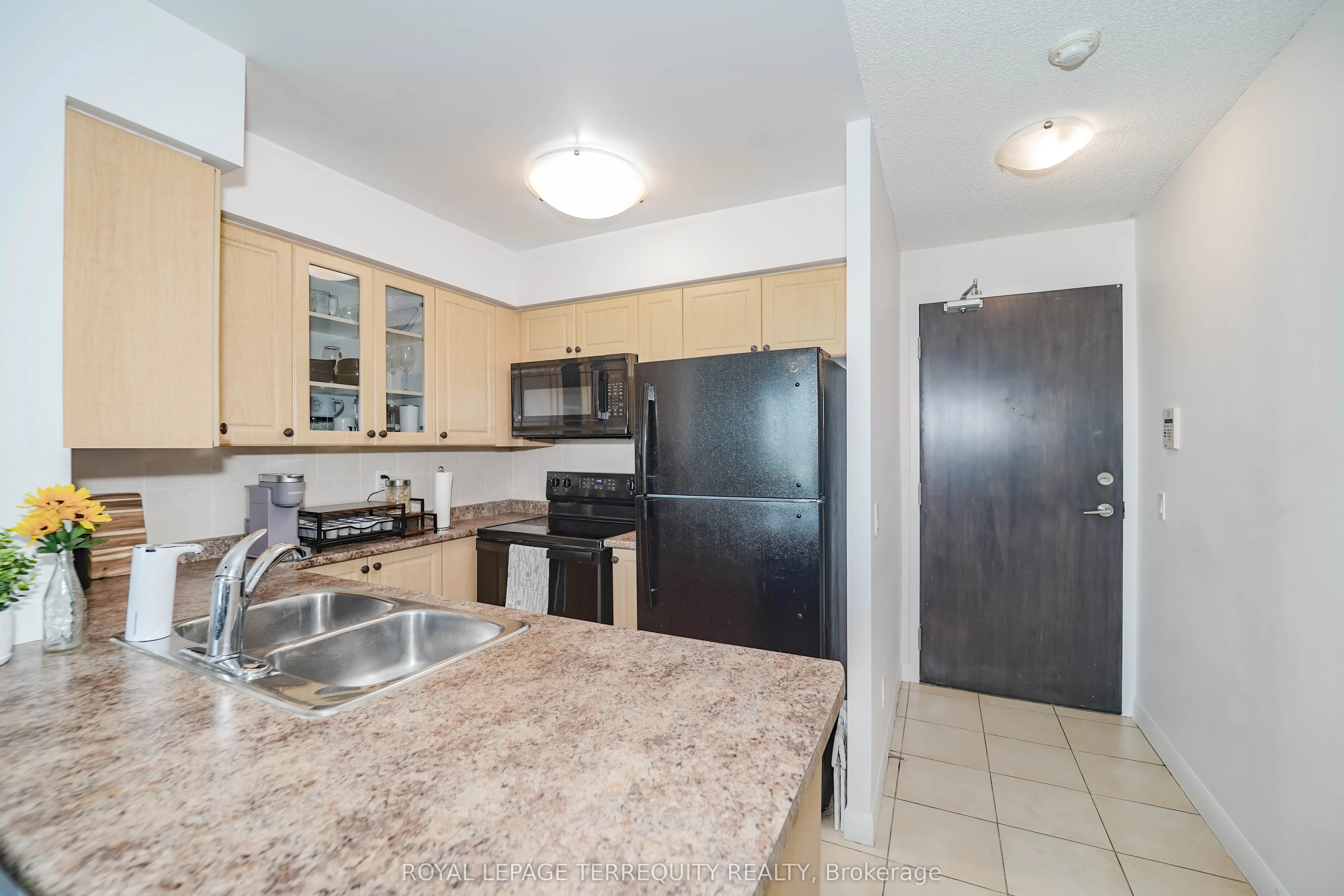 235 Sherway Gardens Road, #2209