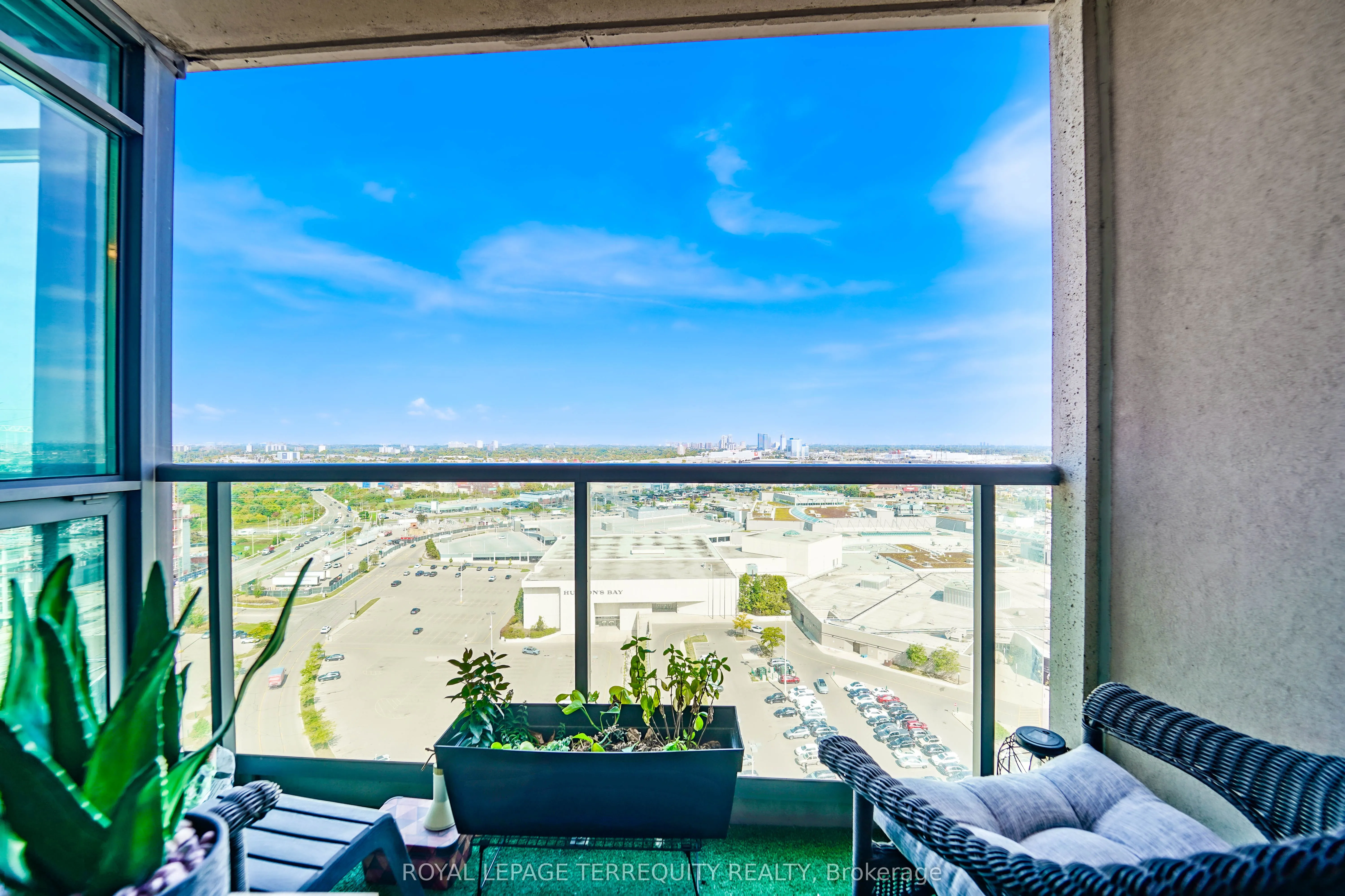 235 Sherway Gardens Road, #2209