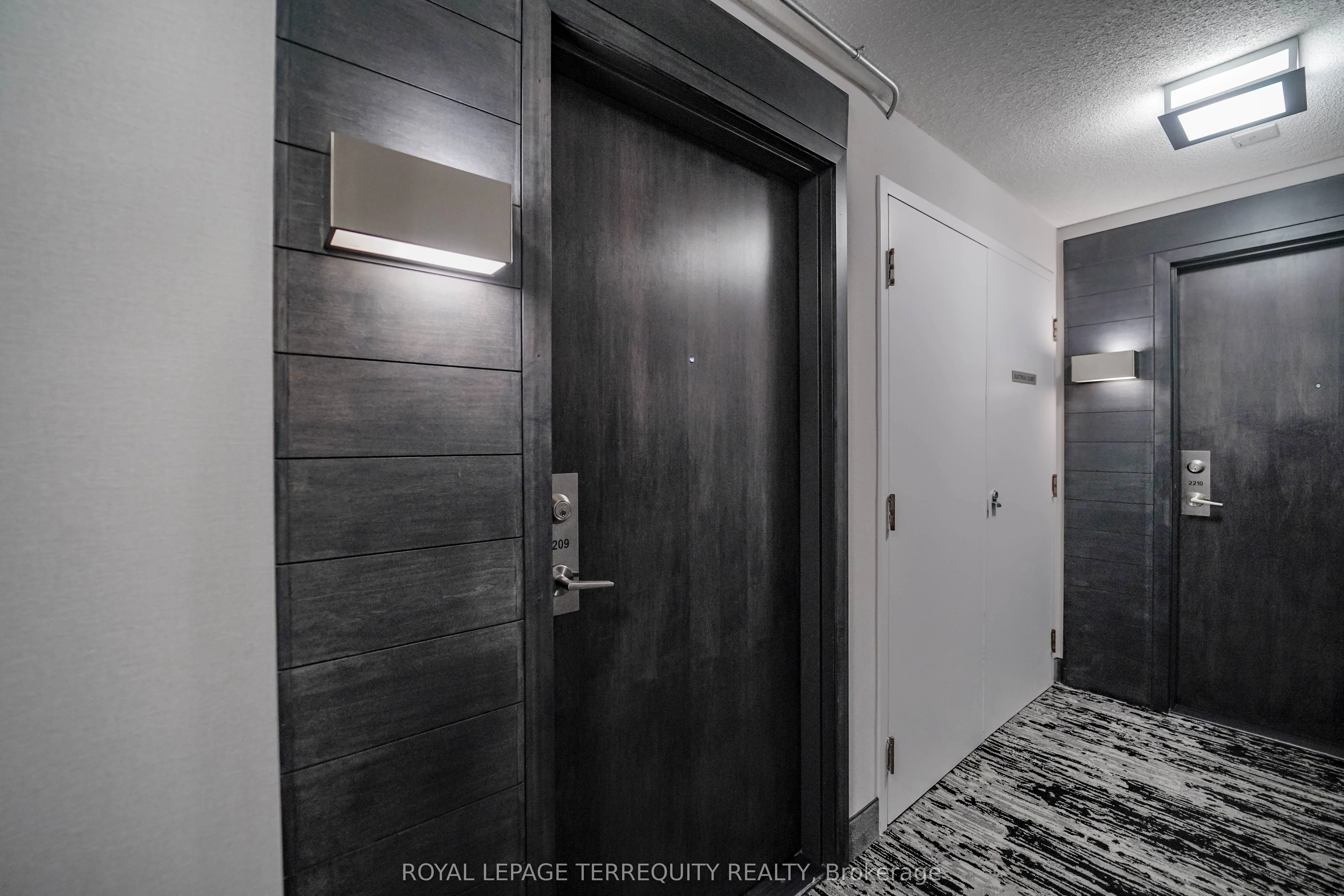 235 Sherway Gardens Road, #2209