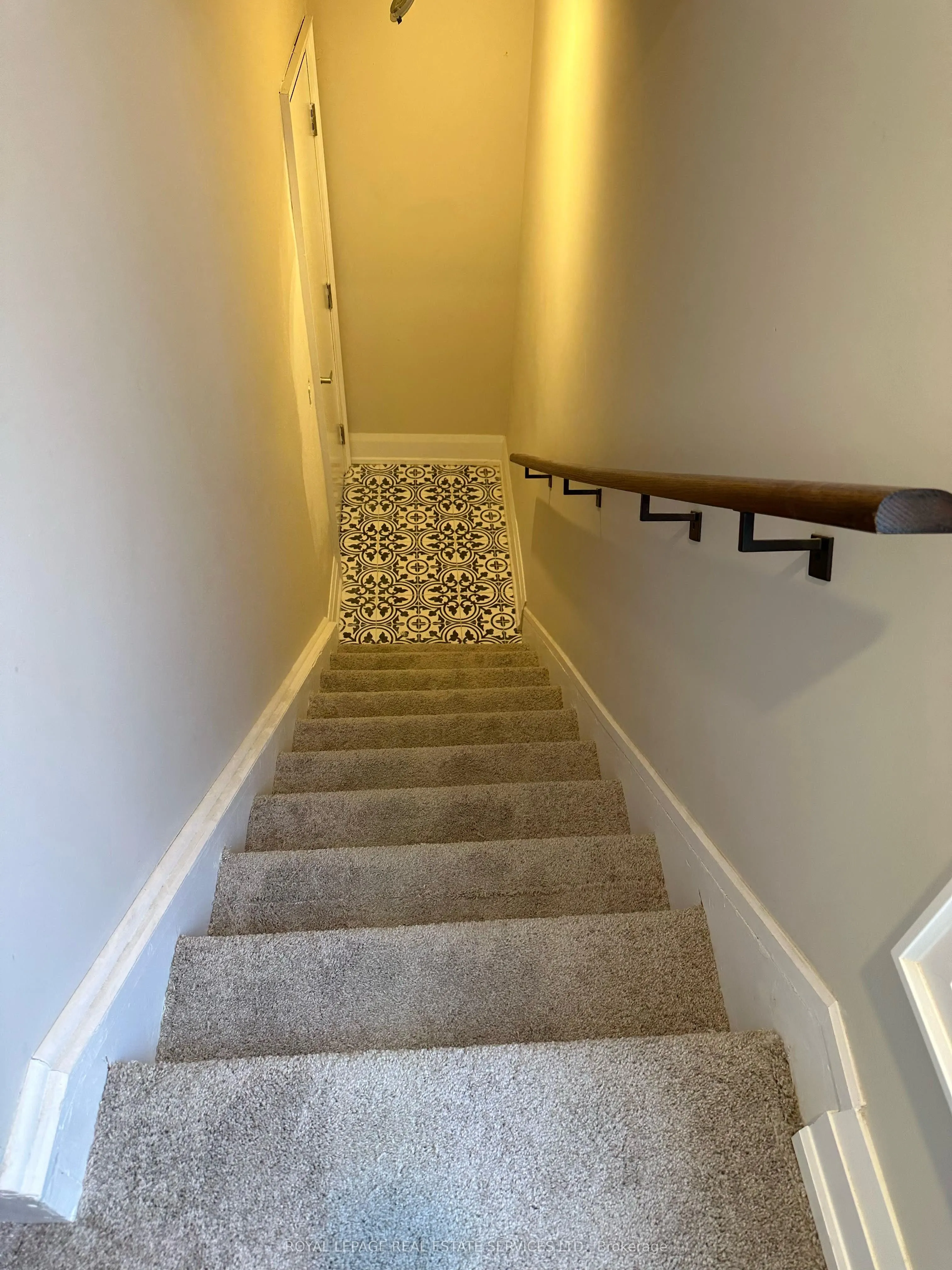 256 Annette Street, #Upper