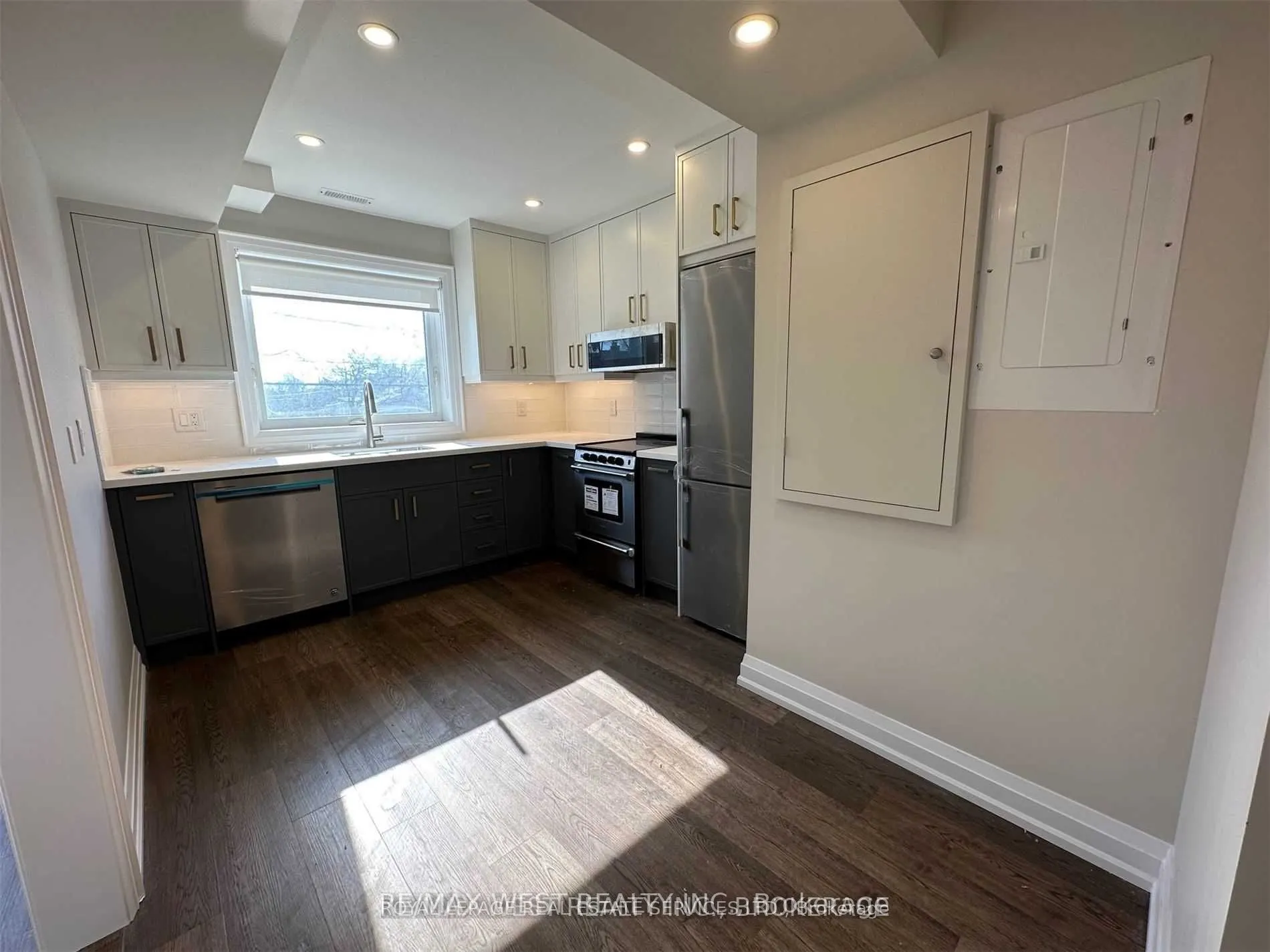 256 Annette Street, #Upper