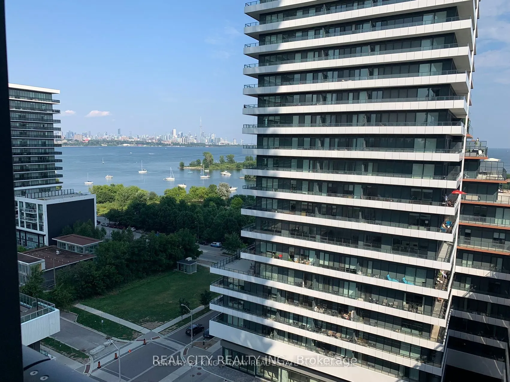 30 Shore Breeze Drive, #1117