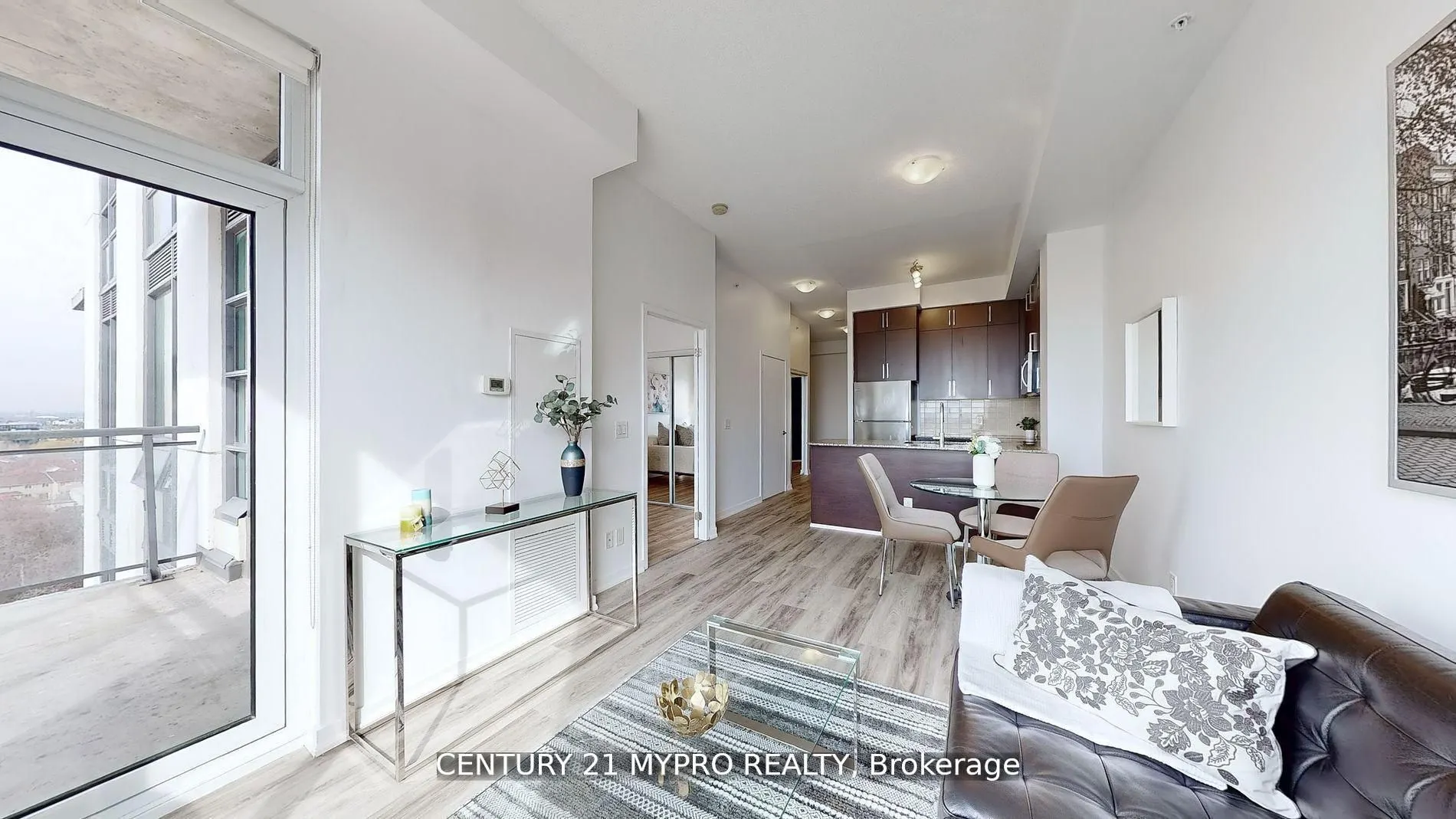 840 Queen's Plate Drive, #1003