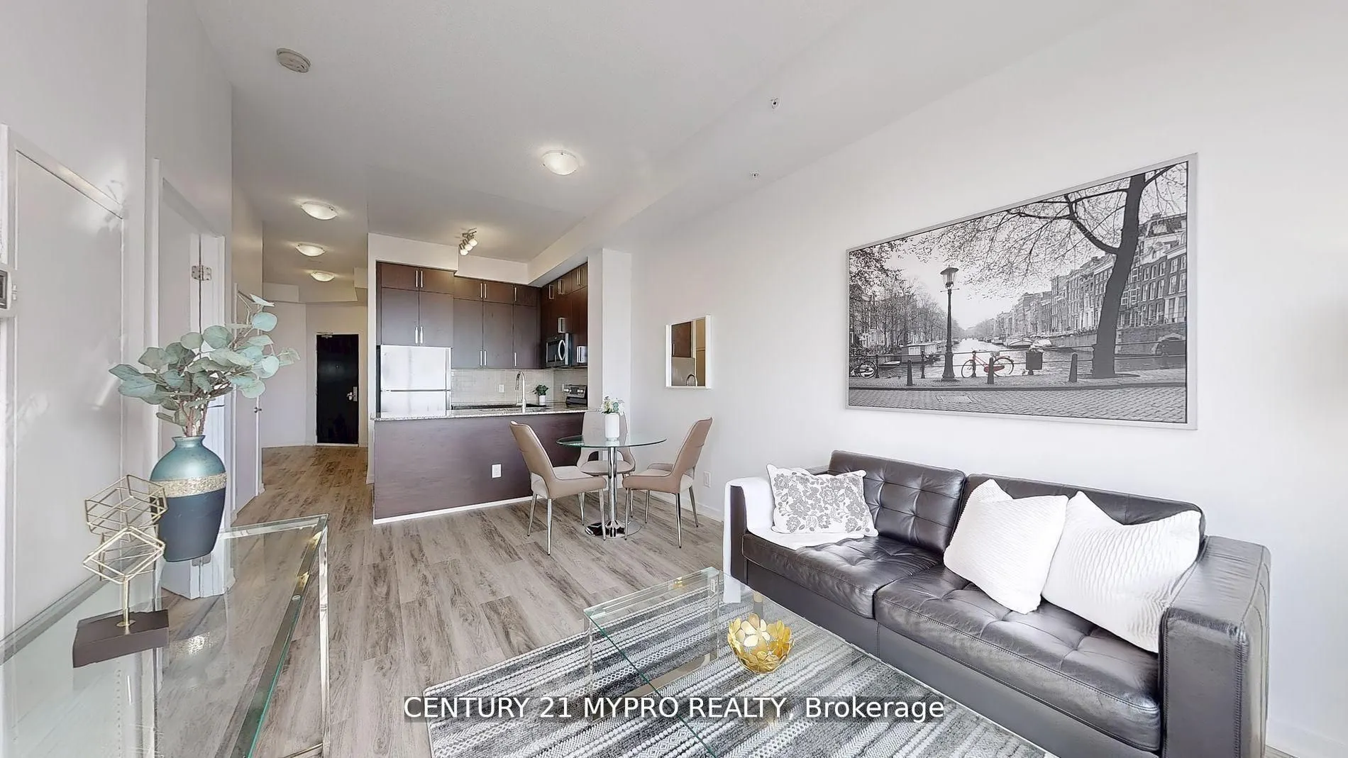 840 Queen's Plate Drive, #1003