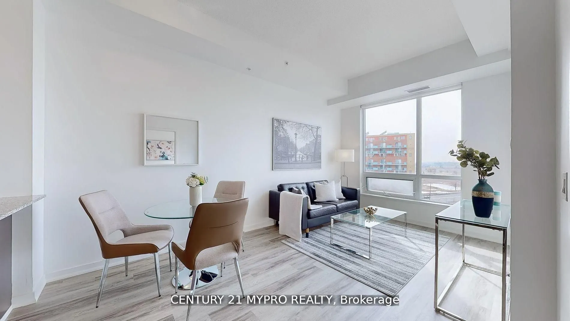 840 Queen's Plate Drive, #1003