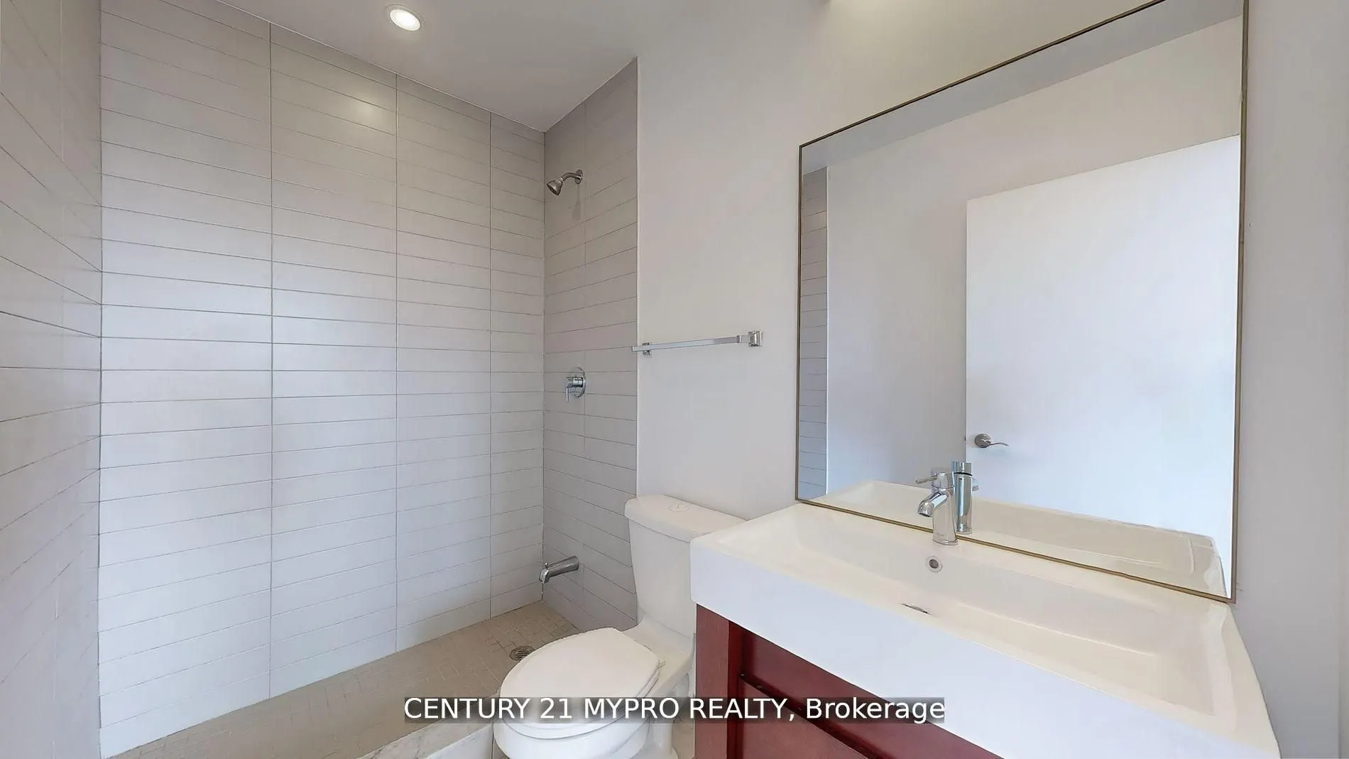 840 Queen's Plate Drive, #1003