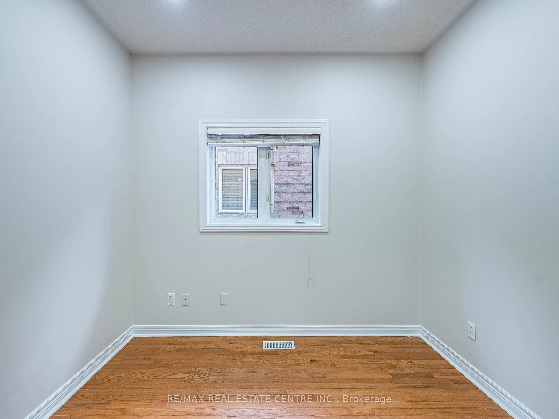 1581 Portsmouth Place