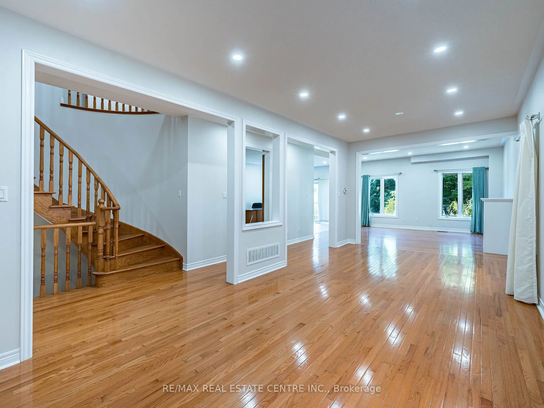 1581 Portsmouth Place