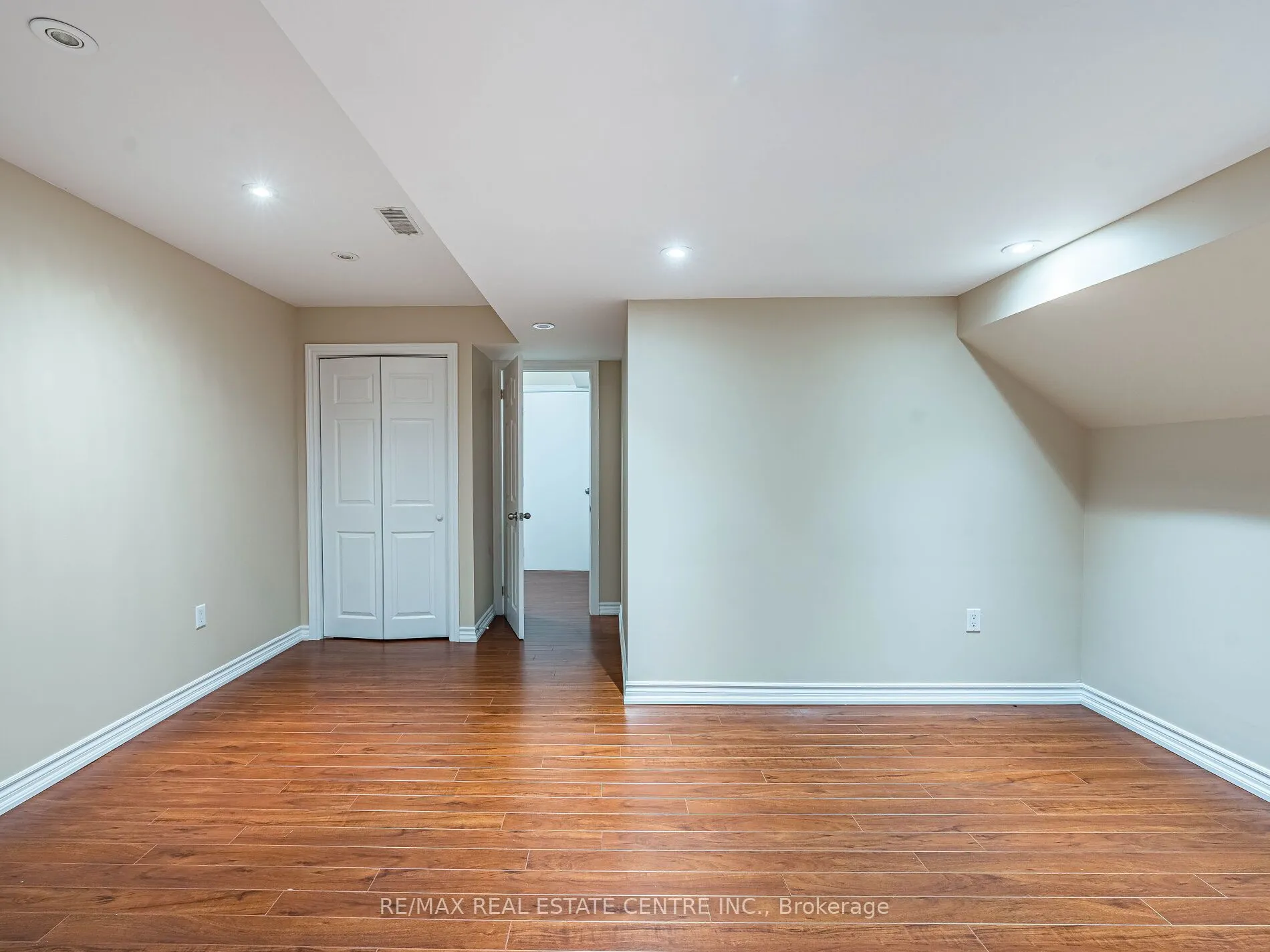 1581 Portsmouth Place