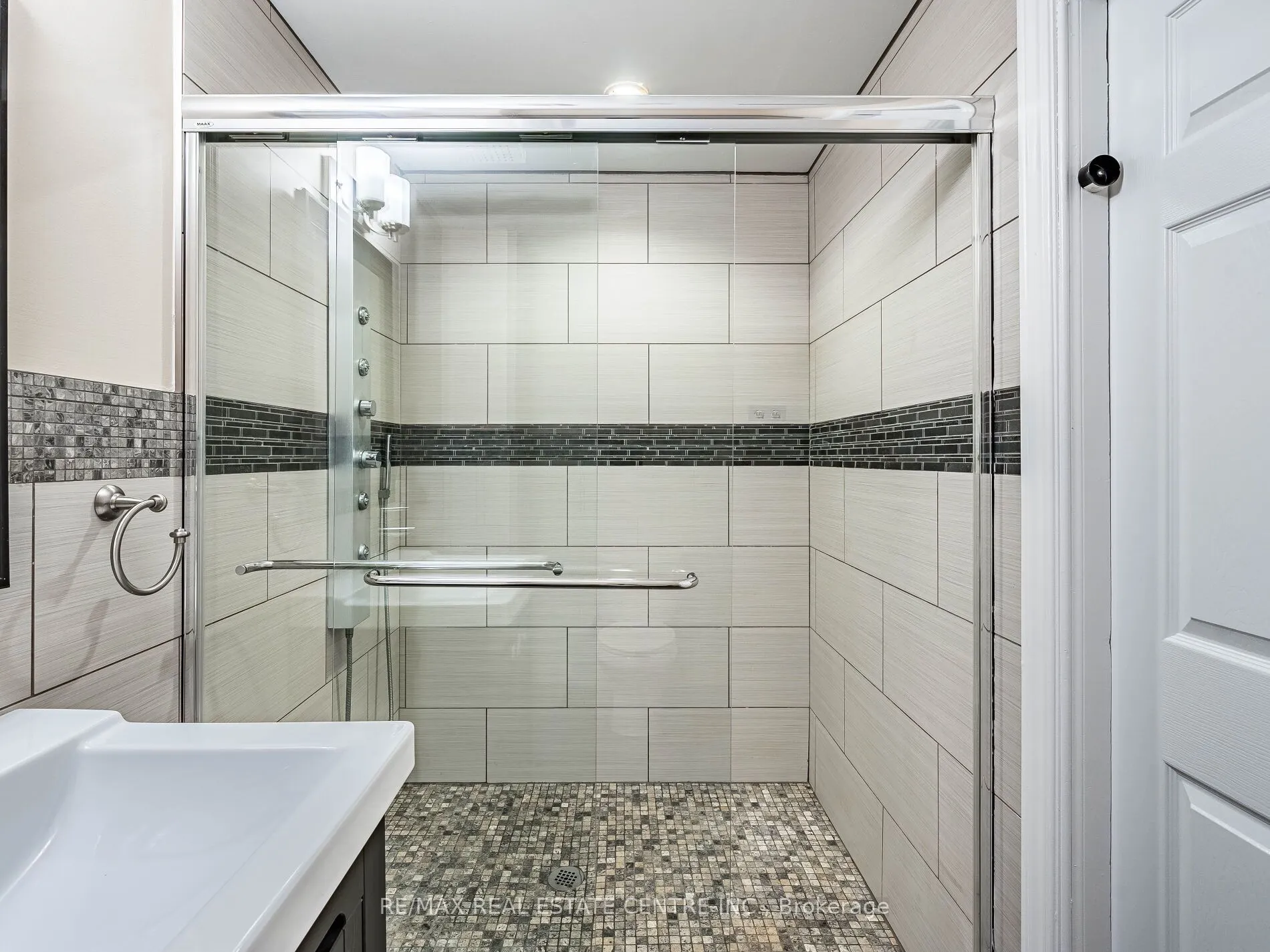 1581 Portsmouth Place