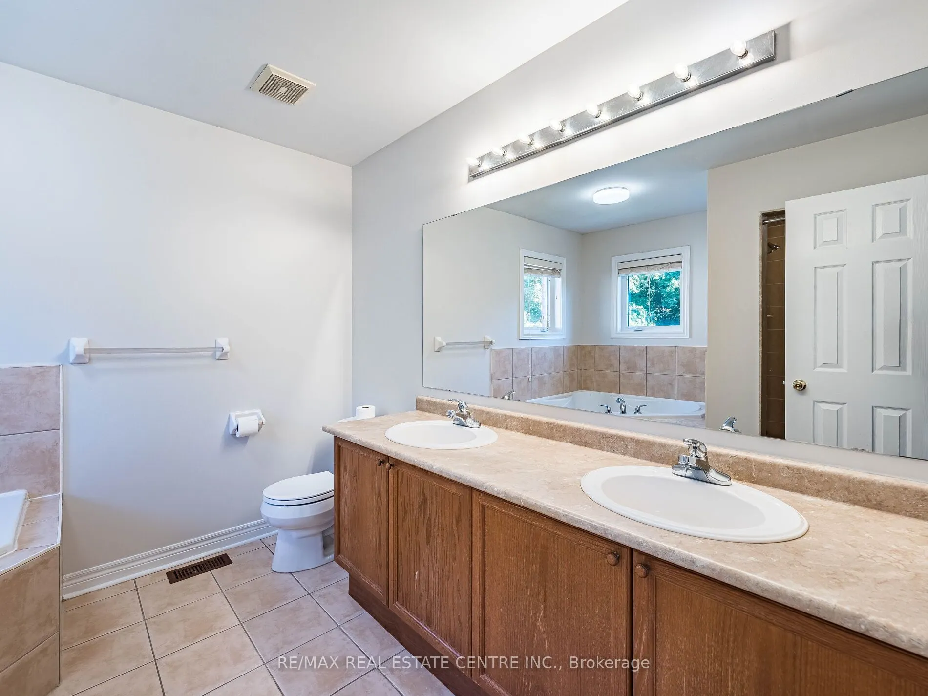 1581 Portsmouth Place