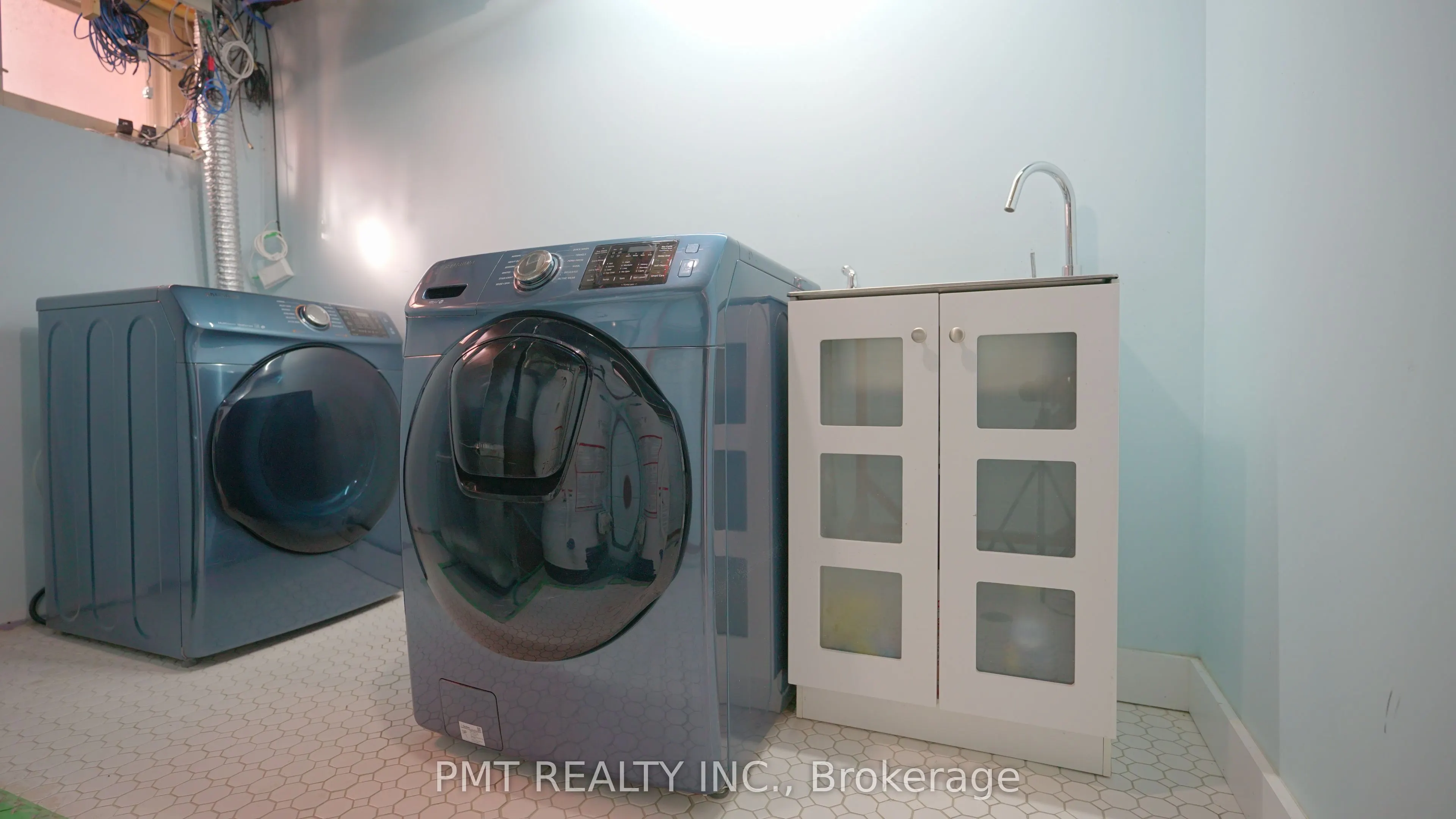 94 Glenhaven Street, #Bsmt