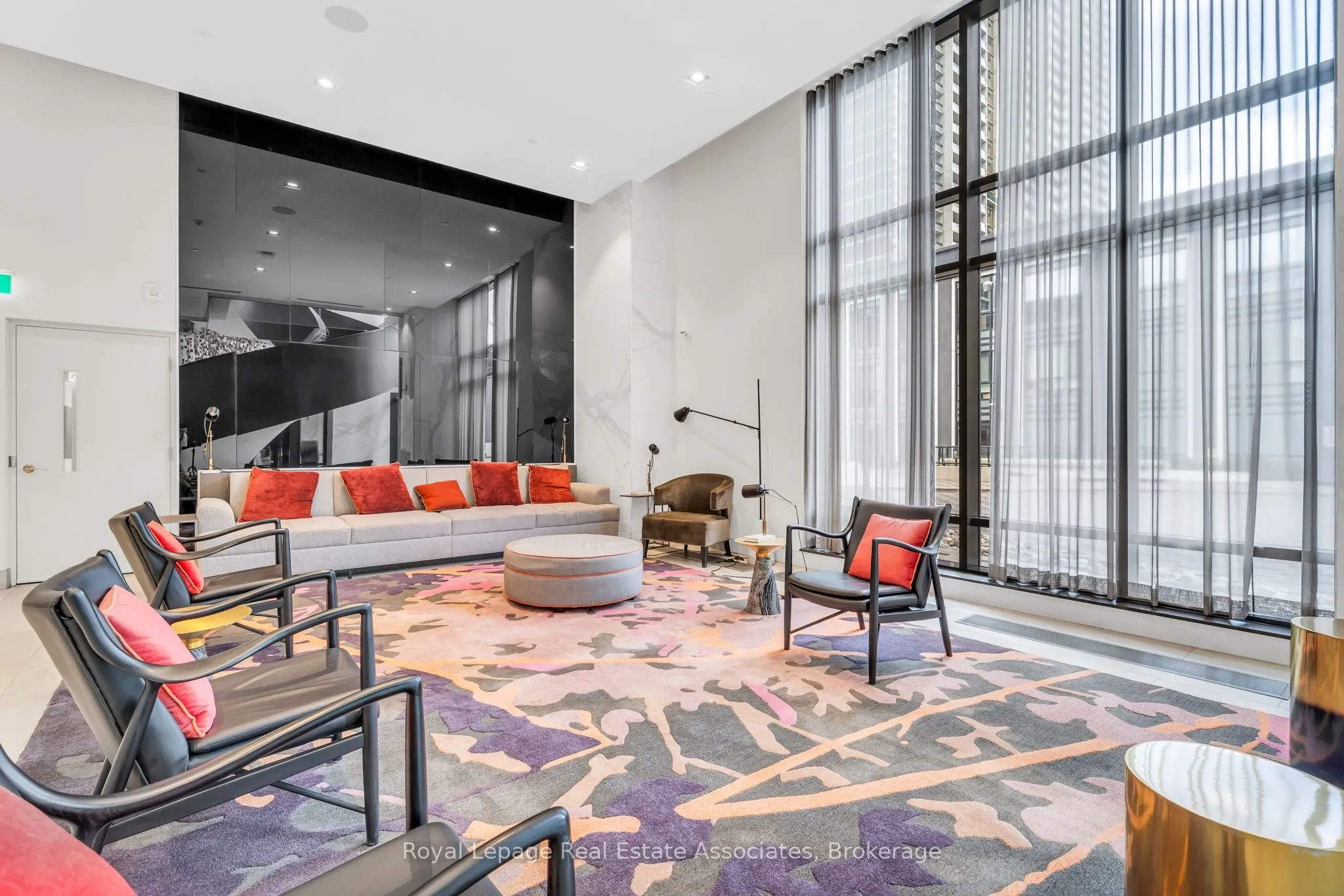 5 Mabelle Avenue, #3636