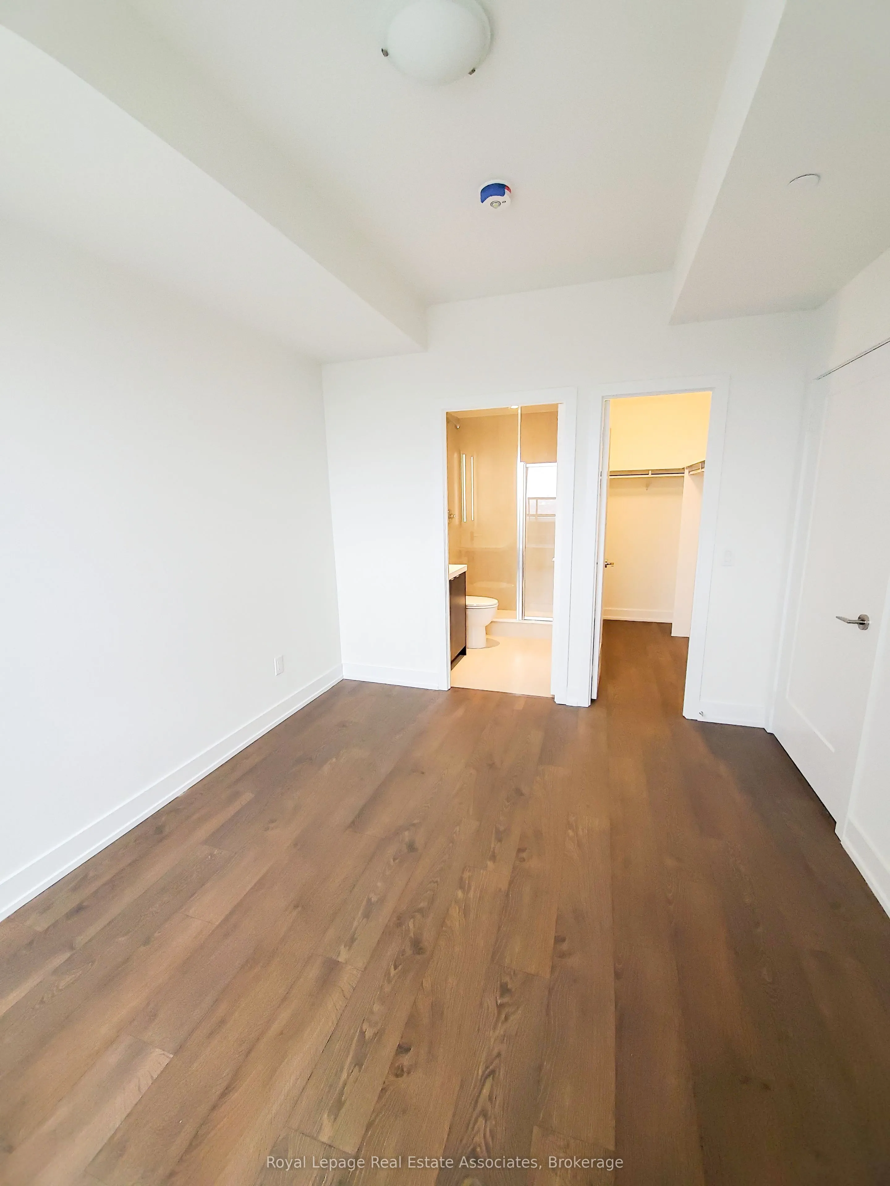 5 Mabelle Avenue, #3636