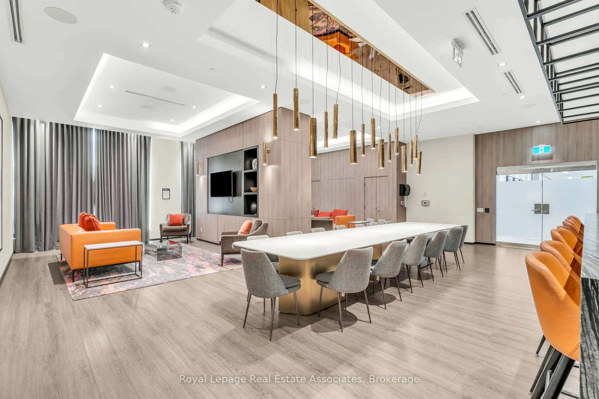 5 Mabelle Avenue, #3636