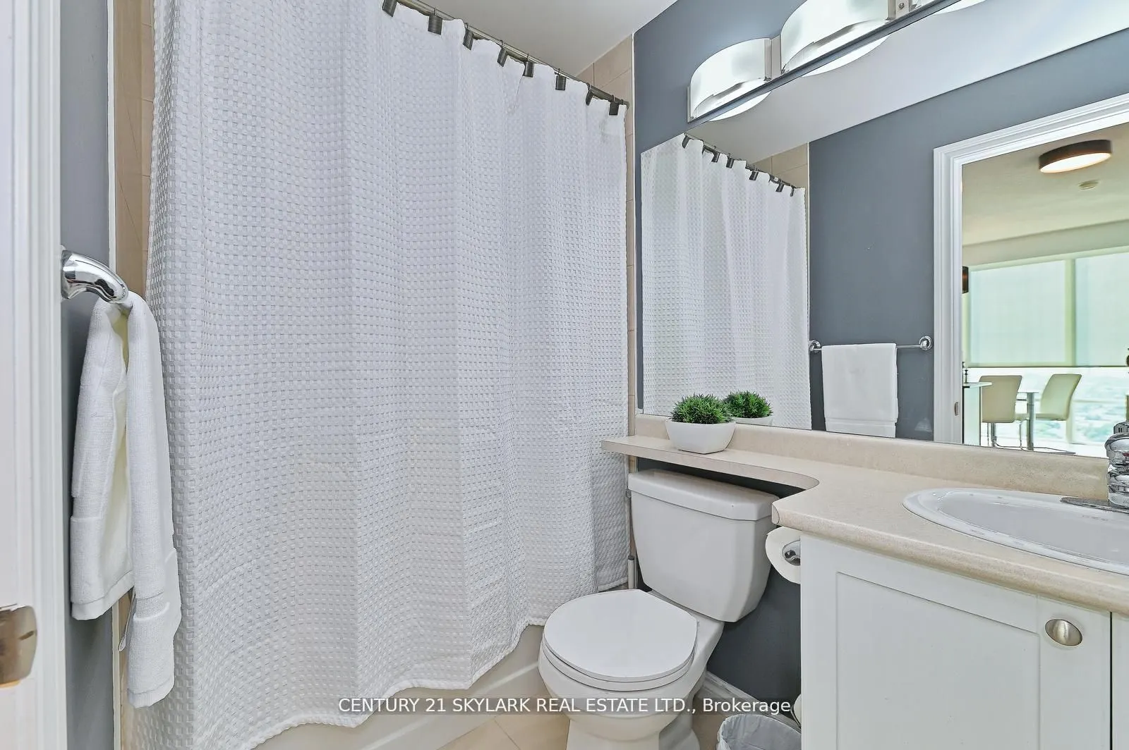 3525 kariya Drive, #2902