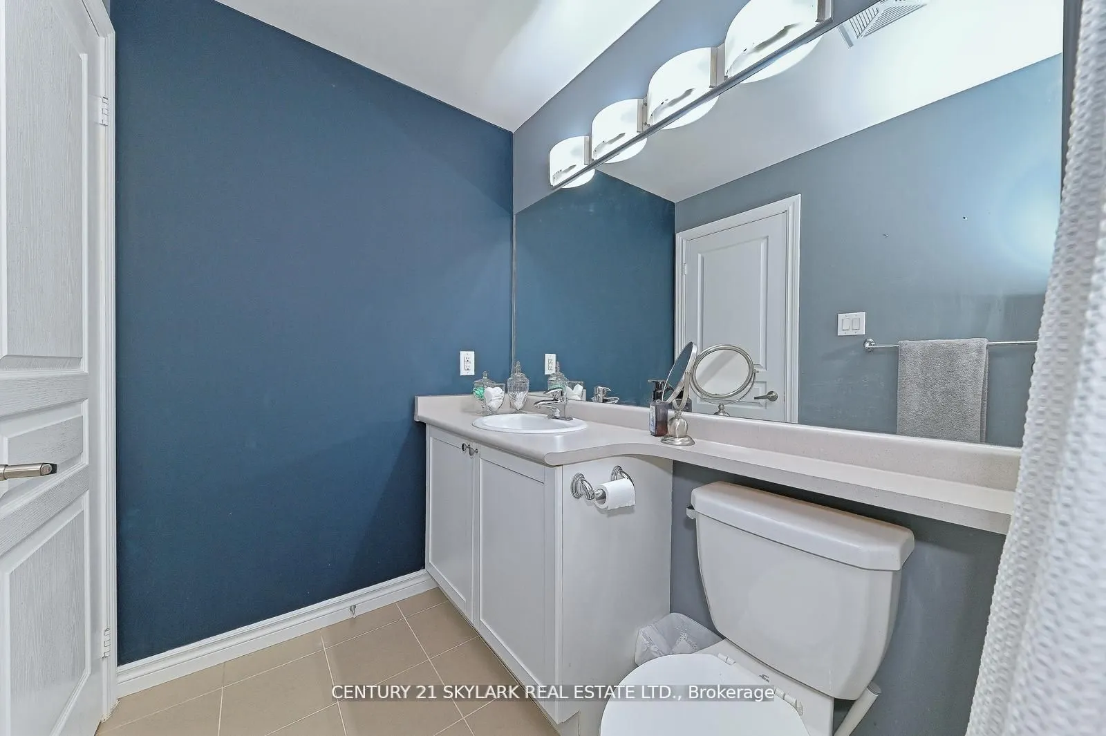 3525 kariya Drive, #2902