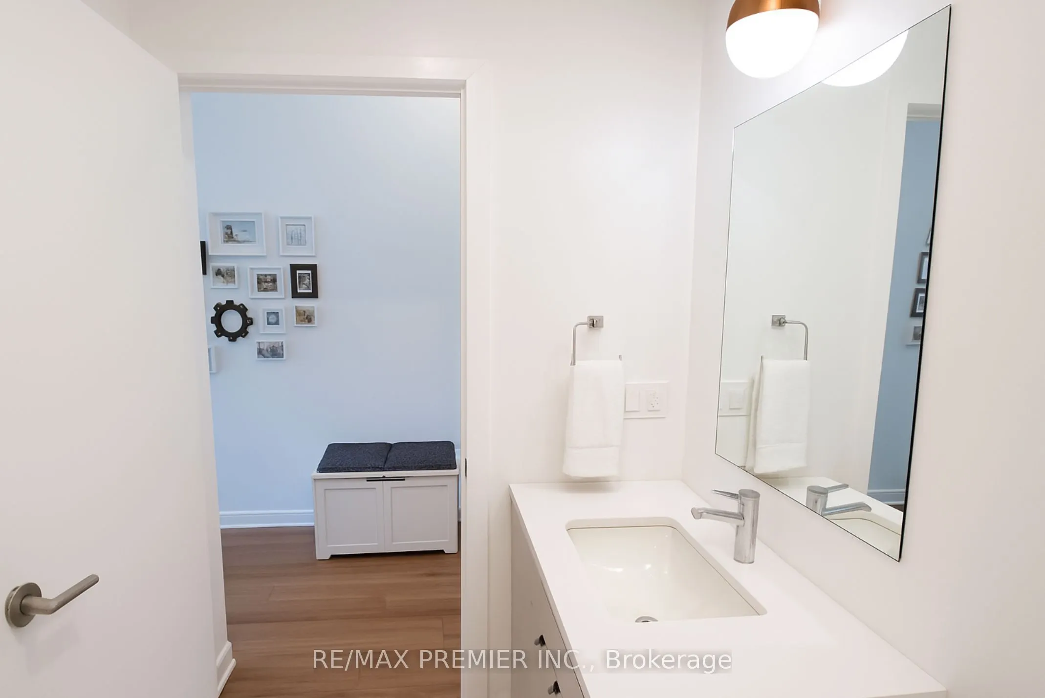 405 Dundas Street W, #107