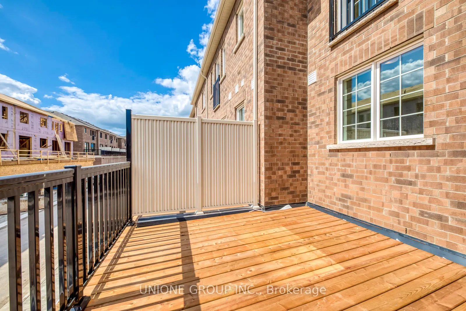 1305 Courtleigh Trail