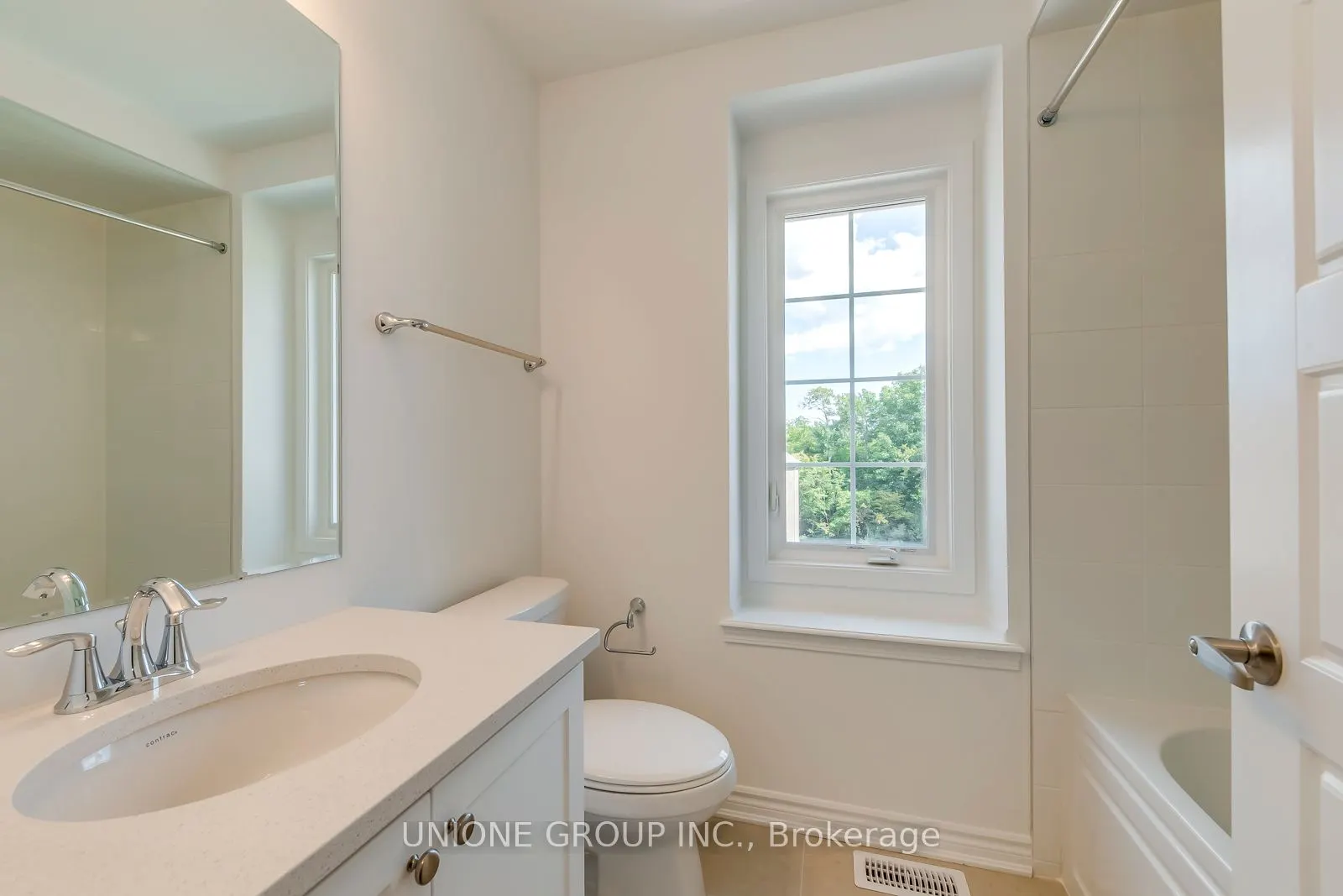 1305 Courtleigh Trail